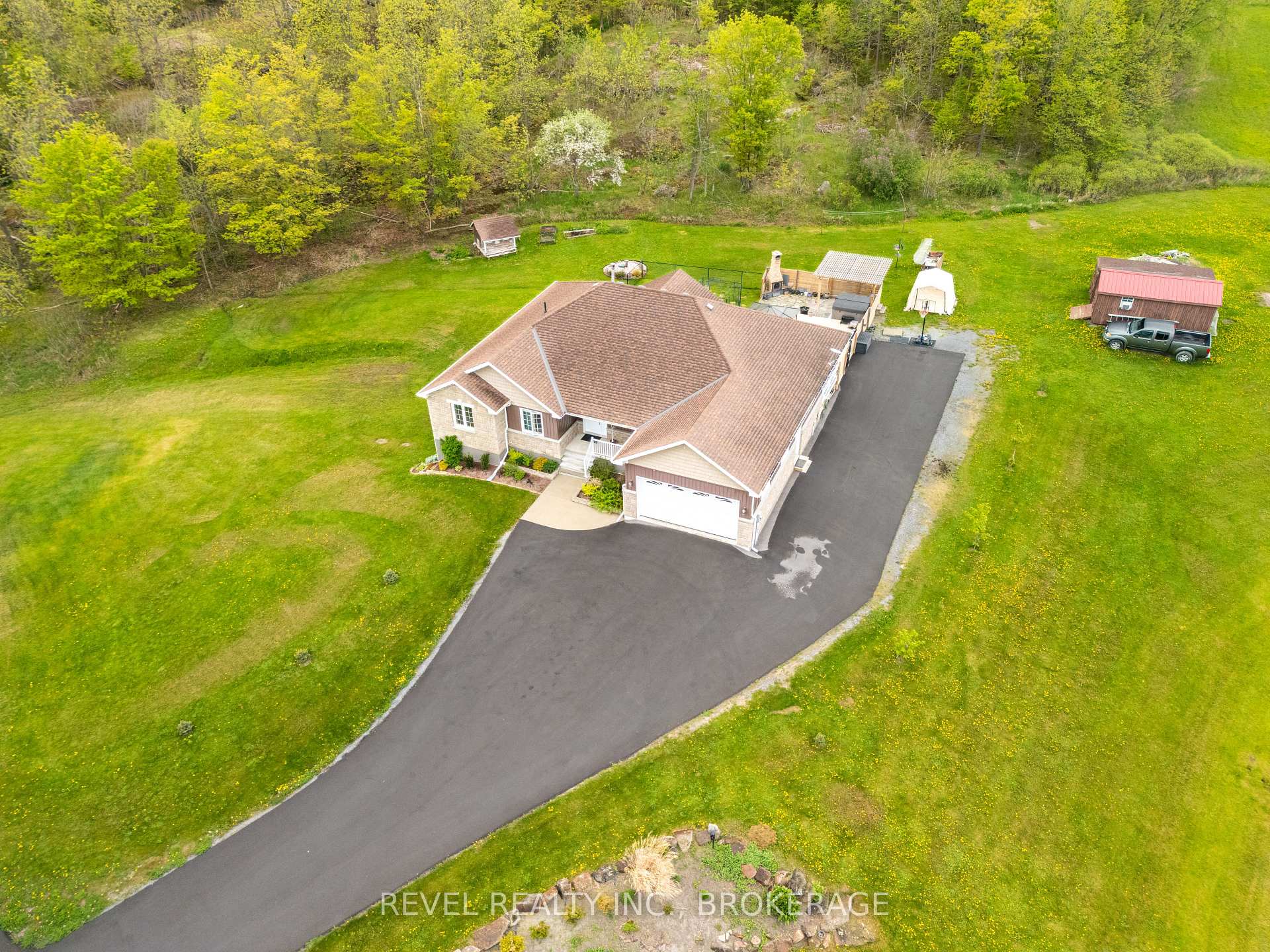 Photo 5 of 2082 Burnt Hills Road, Frontenac, Frontenac South — HOMEH