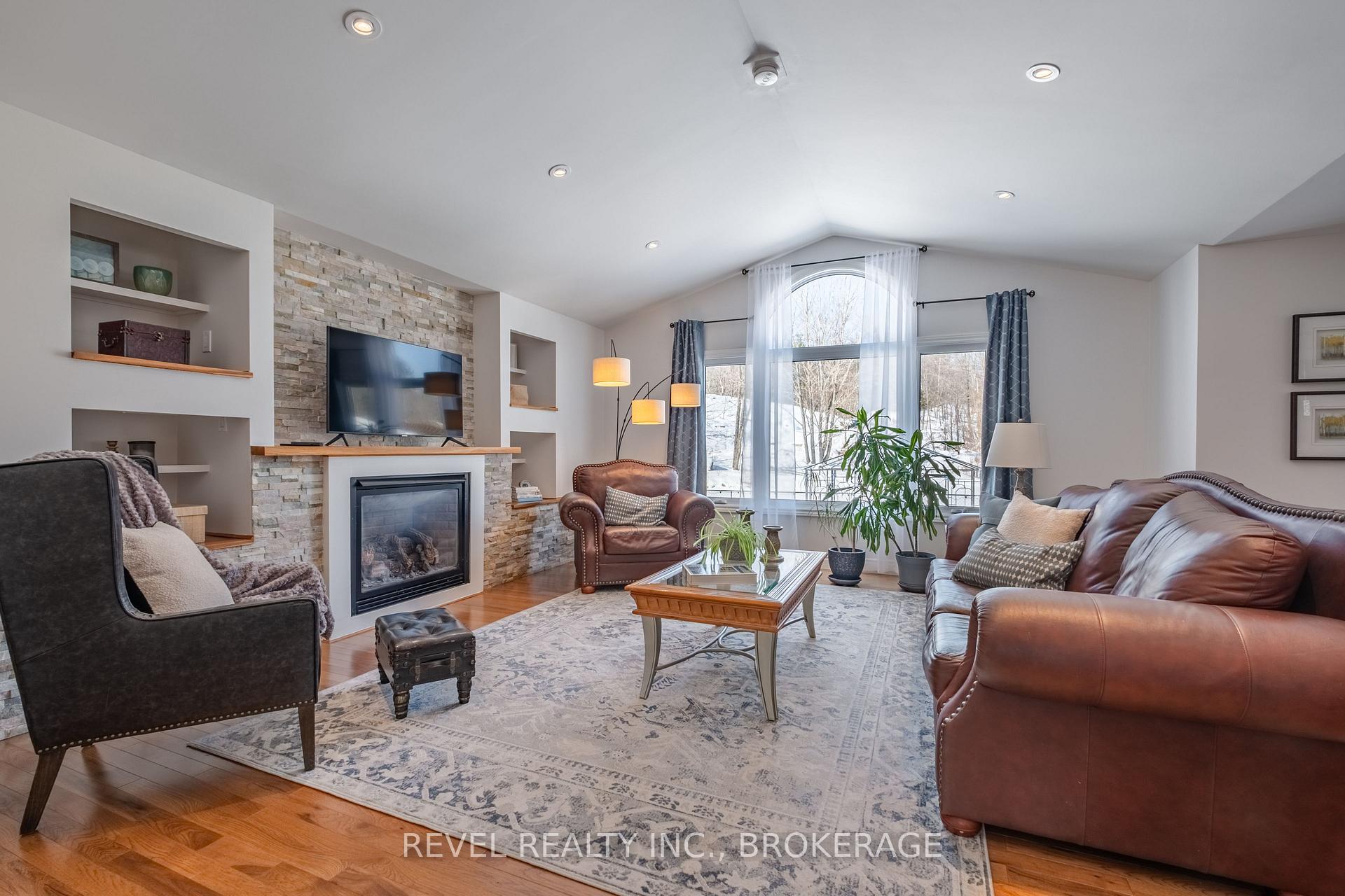 Photo 8 of 2082 Burnt Hills Road, Frontenac, Frontenac South — HOMEH