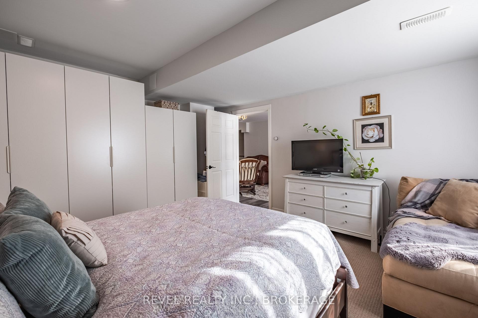 Photo 30 of 2082 Burnt Hills Road, Frontenac, Frontenac South — HOMEH
