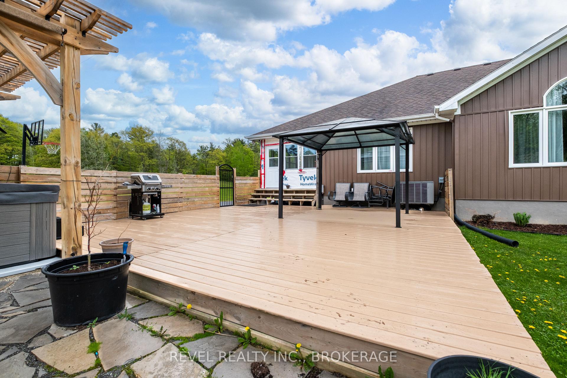 Photo 40 of 2082 Burnt Hills Road, Frontenac, Frontenac South — HOMEH