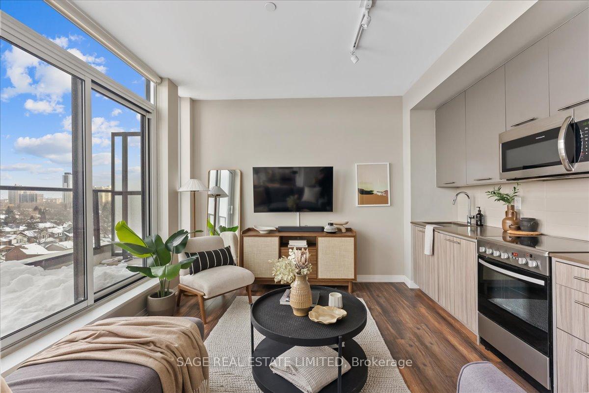 Photo 6 of Unit 810, 2301 Danforth Avenue, Toronto, East End-Danforth — HOMEH