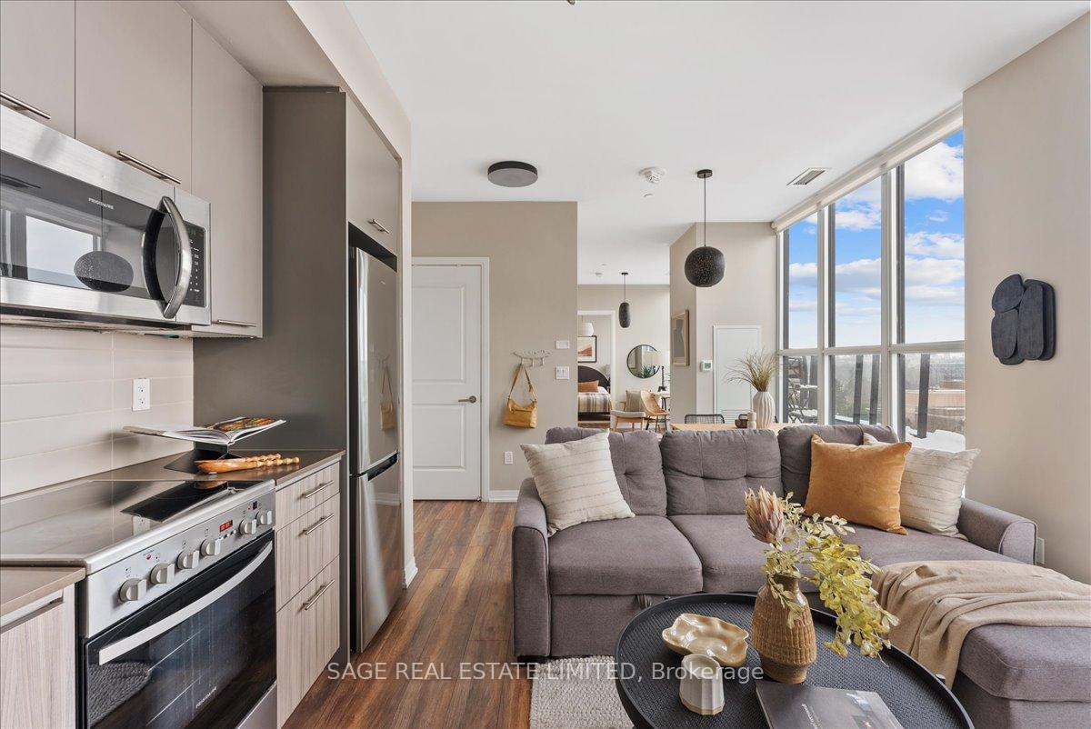 Photo 10 of Unit 810, 2301 Danforth Avenue, Toronto, East End-Danforth — HOMEH
