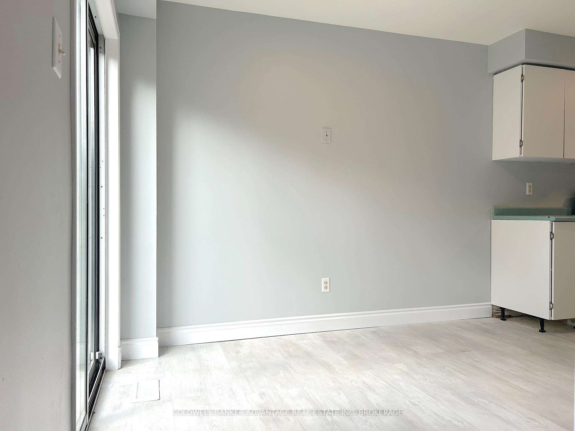Photo 8 of 16 Cunningham Drive, Barrie, Ardagh — HOMEH