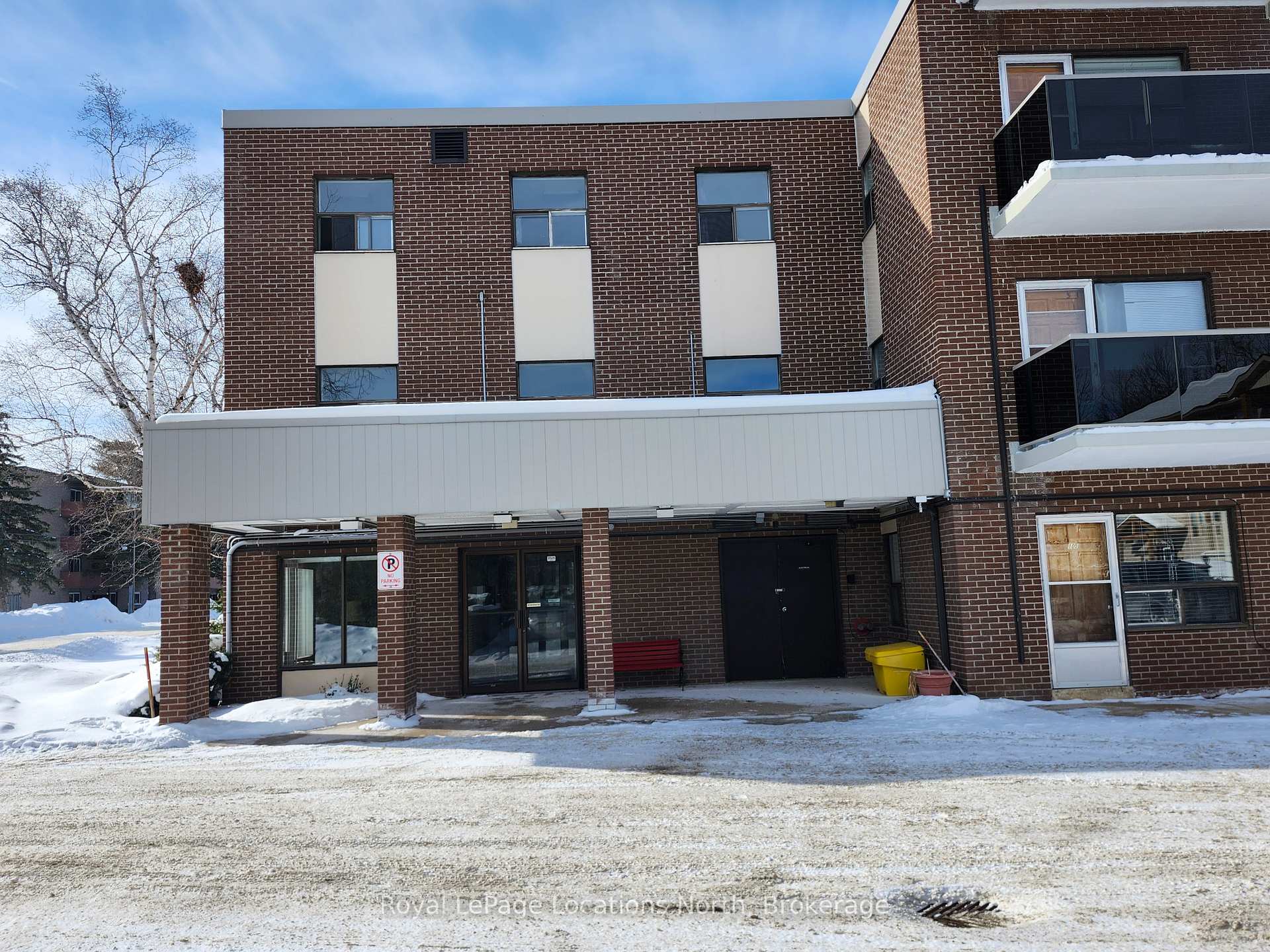 Photo 2 of Unit 302, 173 Eighth Street, Collingwood — HOMEH