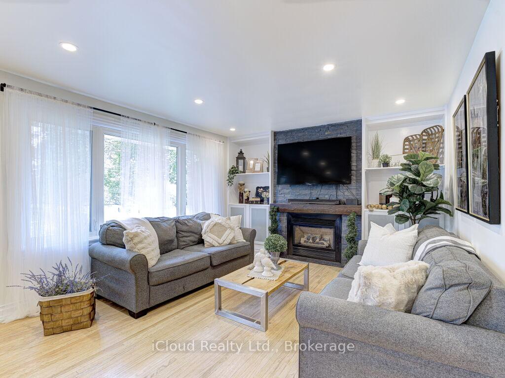 Photo 8 of 50 Mcgilvray Crescent, Halton Hills, Georgetown — HOMEH