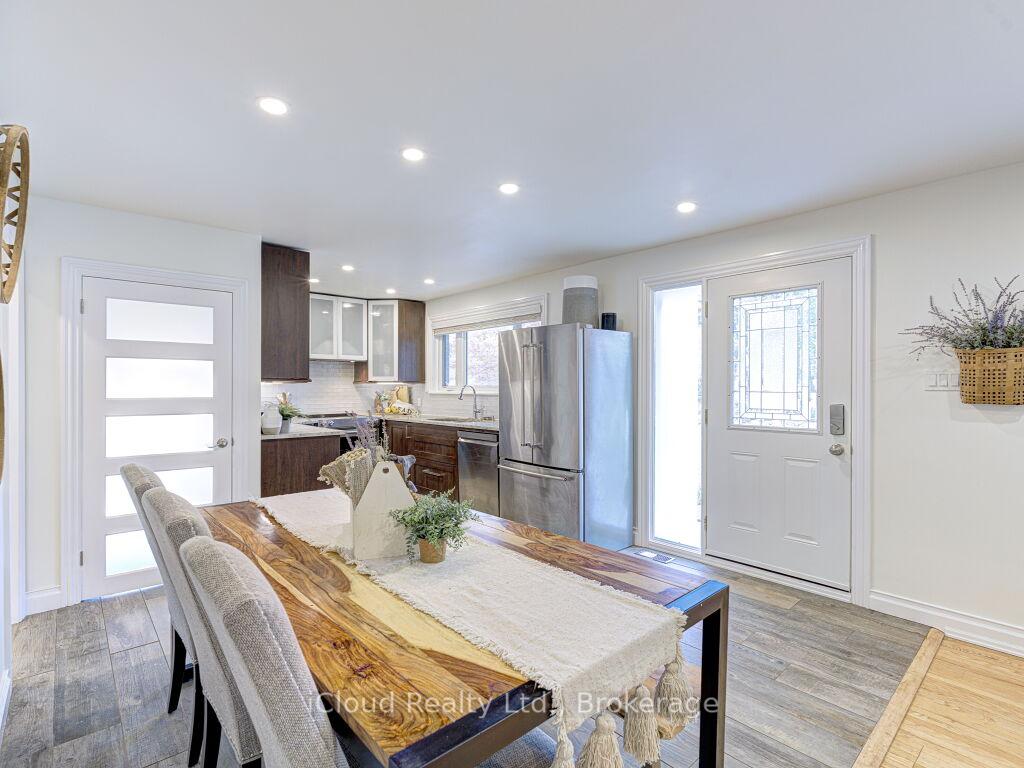 Photo 11 of 50 Mcgilvray Crescent, Halton Hills, Georgetown — HOMEH