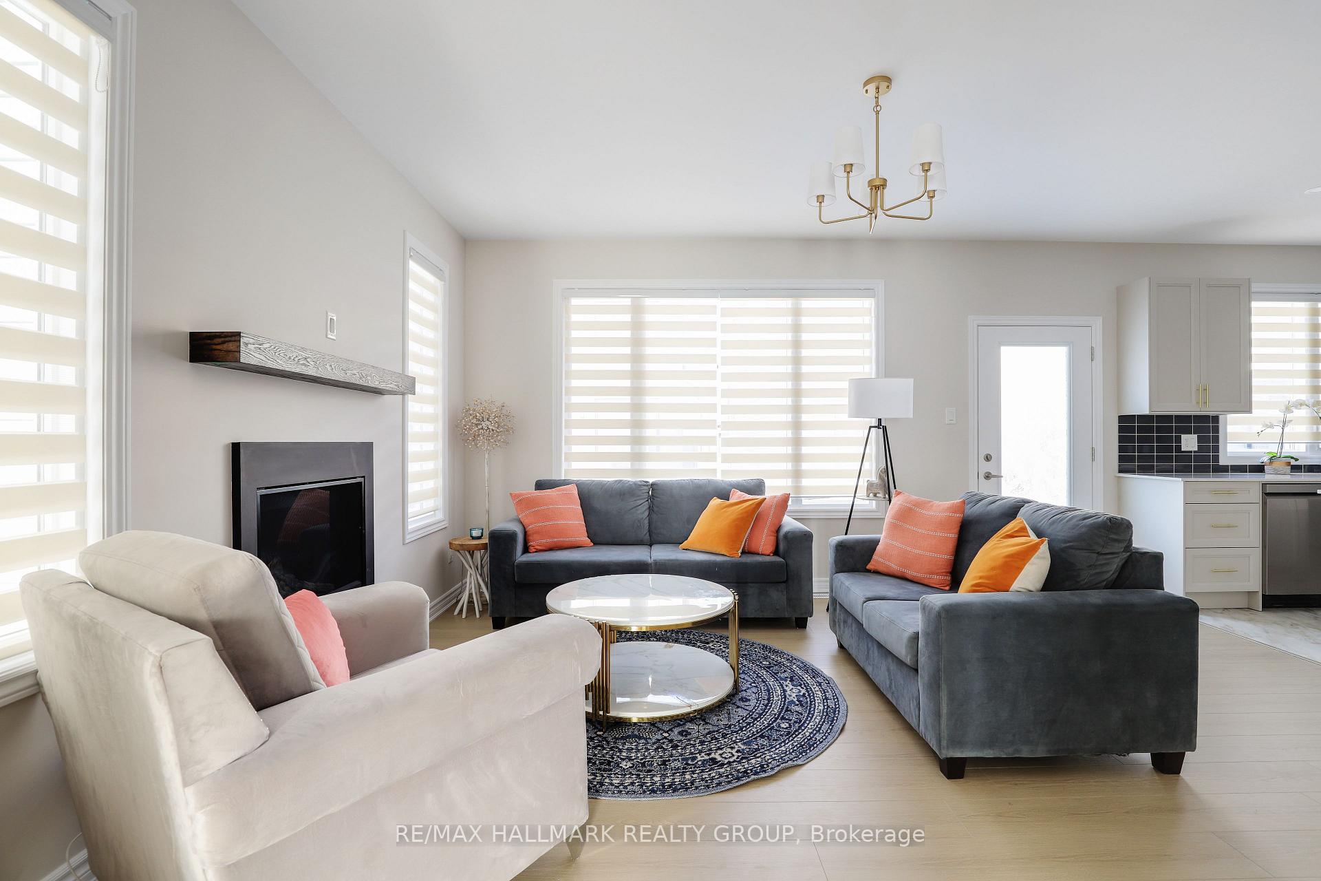 Photo 5 of 258 Sapling Grove, Ottawa, Barrhaven - Heritage Park — HOMEH
