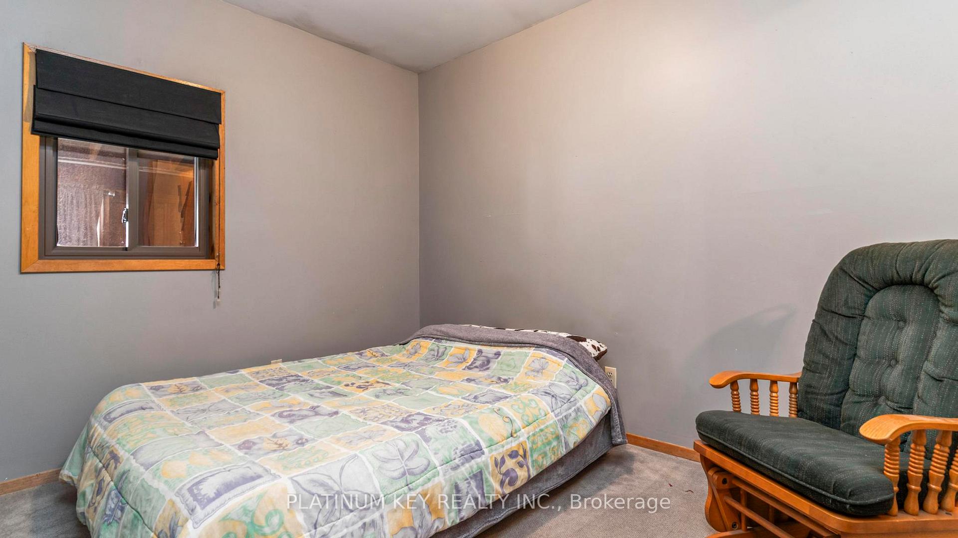 Photo 22 of 41 Queen Street, Strathroy-Caradoc, SE — HOMEH