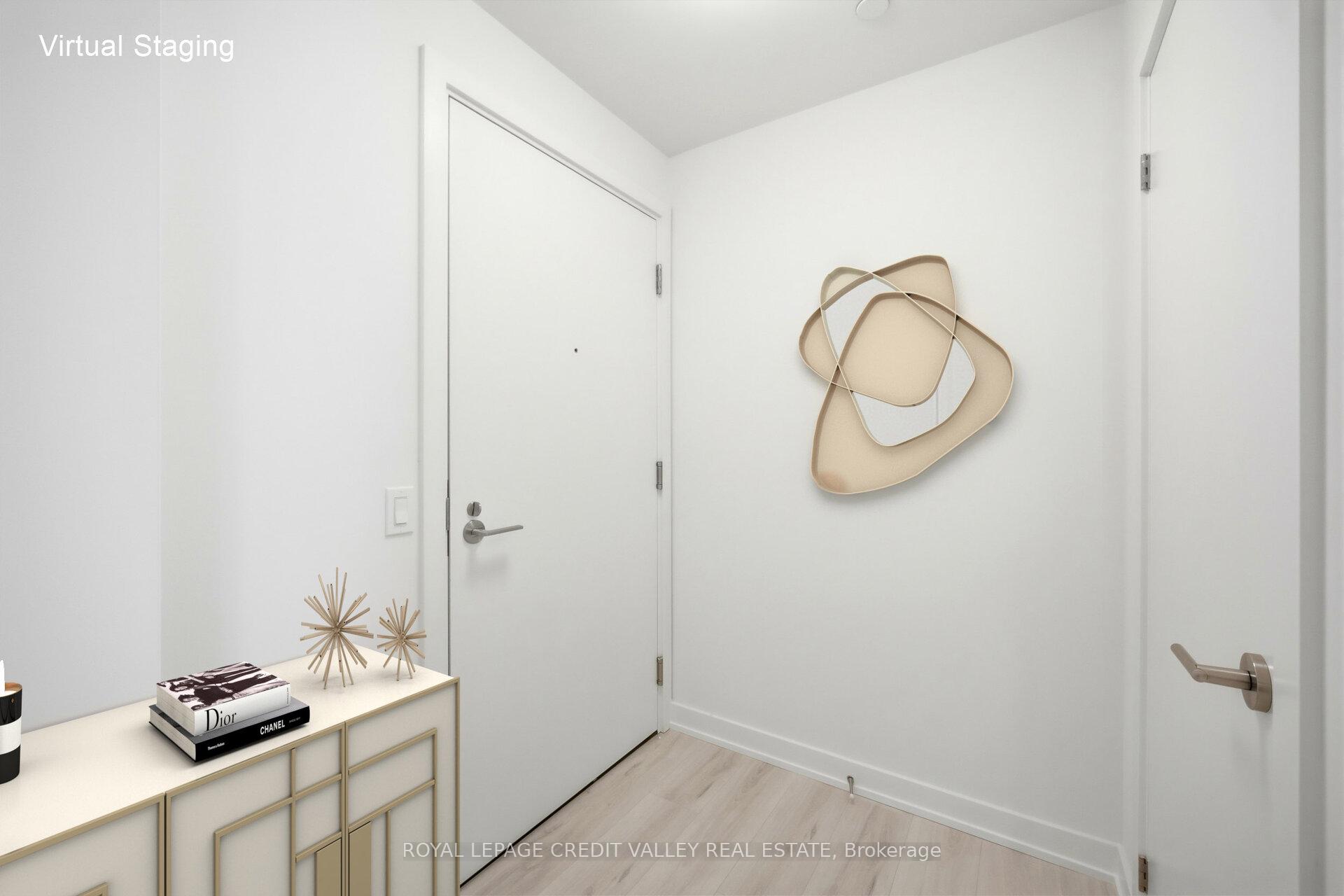 Photo 5 of Unit 2012, 110 Broadway Avenue, Toronto, Mount Pleasant West — HOMEH