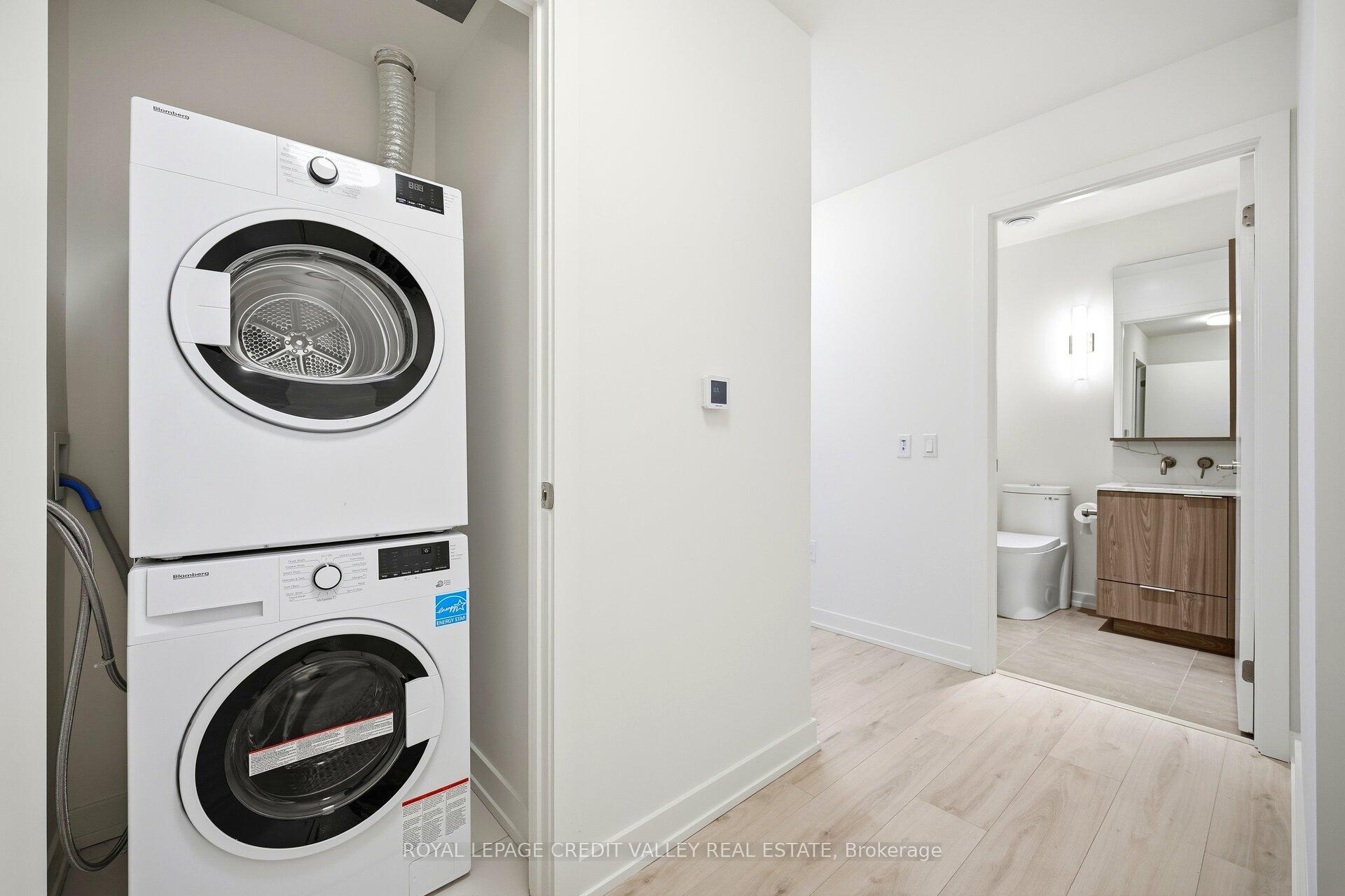 Photo 18 of Unit 2012, 110 Broadway Avenue, Toronto, Mount Pleasant West — HOMEH