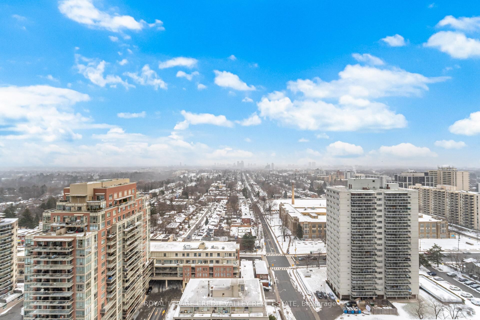 Photo 24 of Unit 2012, 110 Broadway Avenue, Toronto, Mount Pleasant West — HOMEH