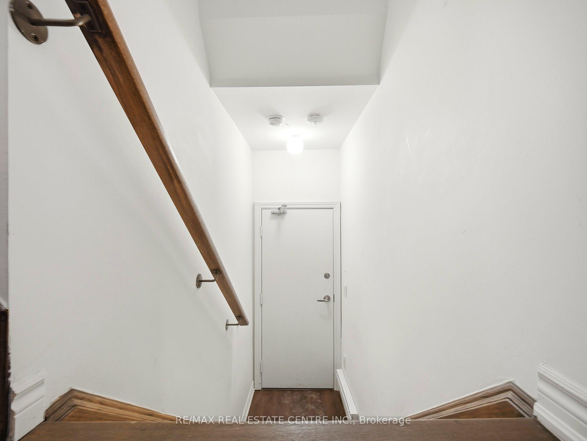 Photo 3 of Unit 413, 70 Halliford Place, Brampton, Goreway Drive Corridor — HOMEH