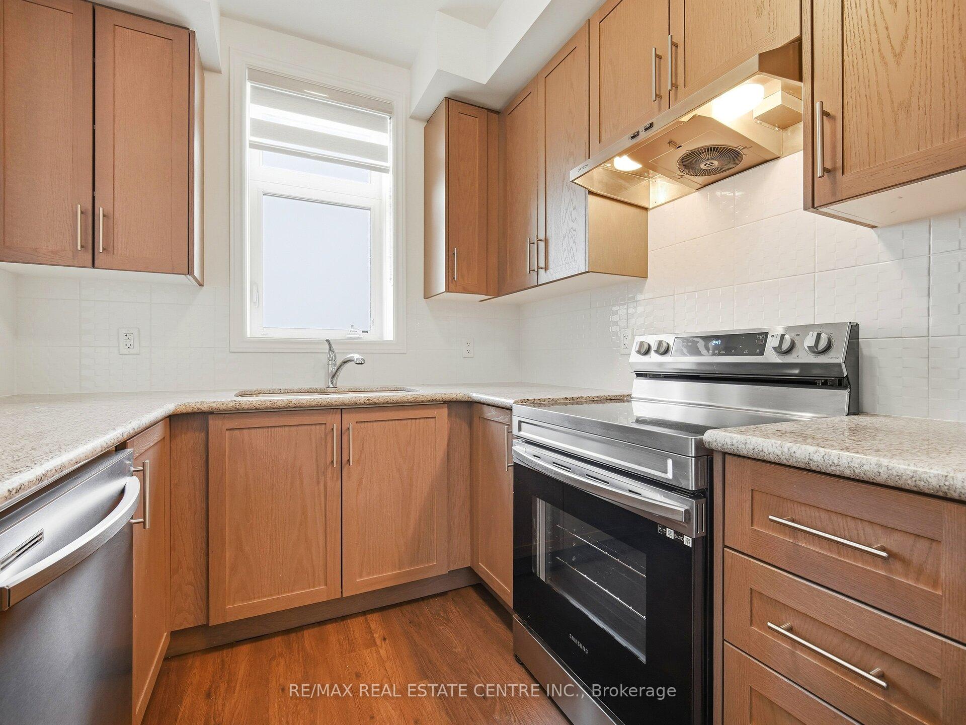 Photo 13 of Unit 413, 70 Halliford Place, Brampton, Goreway Drive Corridor — HOMEH