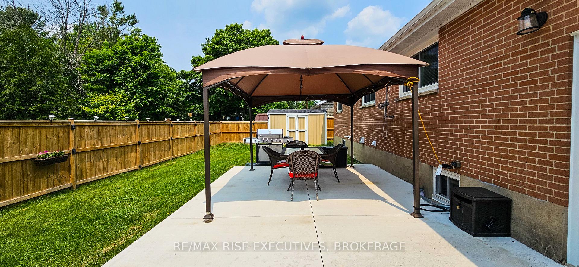 Photo 7 of 1453 Woodfield Crescent, Kingston, City Northwest — HOMEH