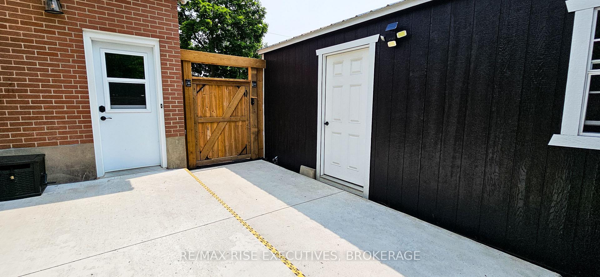 Photo 11 of 1453 Woodfield Crescent, Kingston, City Northwest — HOMEH