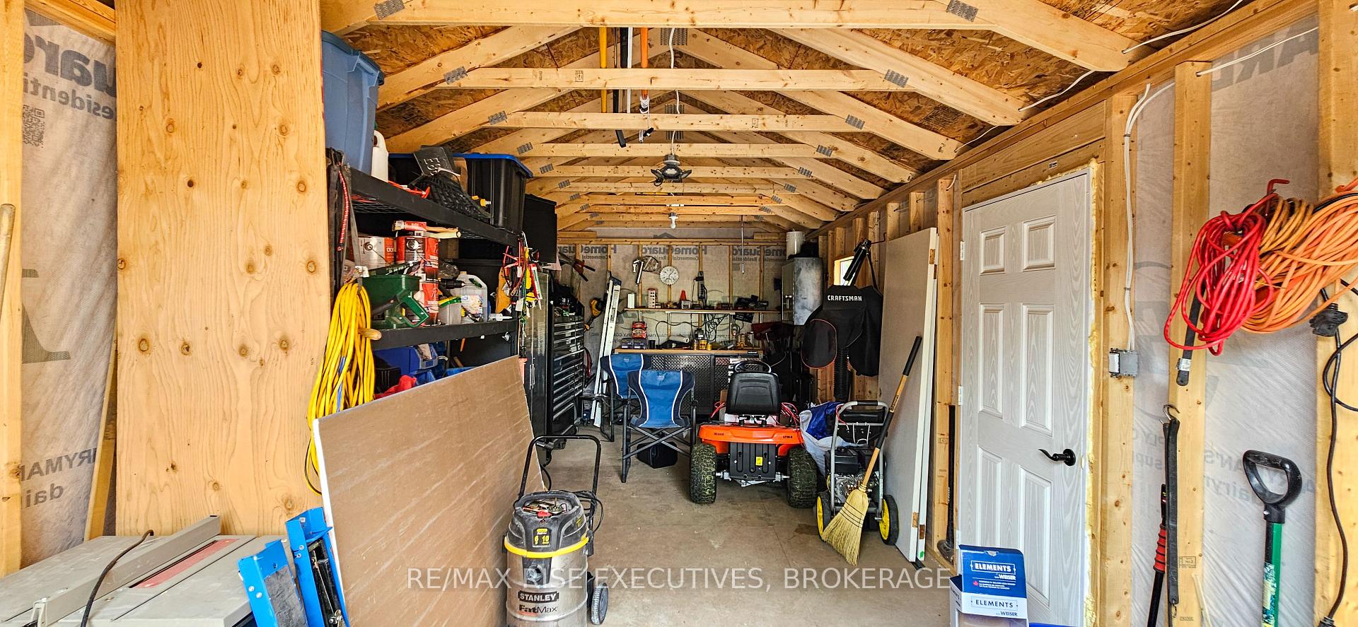 Photo 12 of 1453 Woodfield Crescent, Kingston, City Northwest — HOMEH