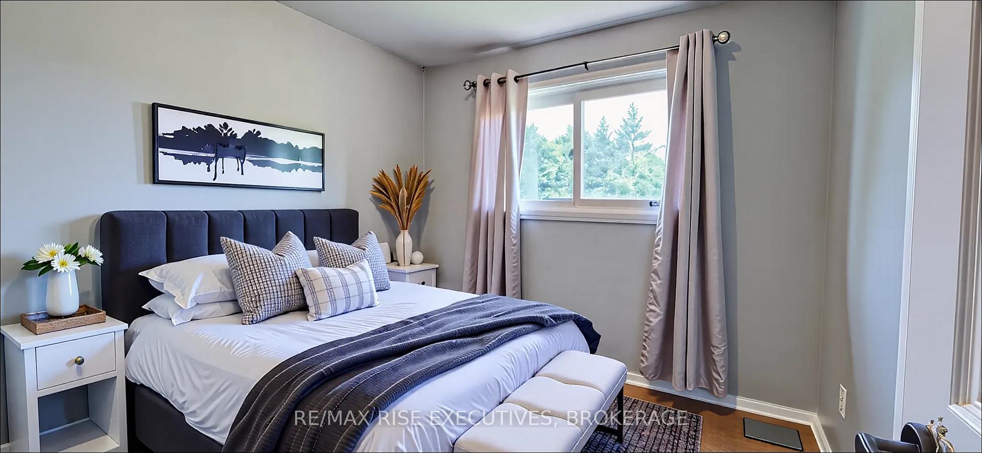 Photo 18 of 1453 Woodfield Crescent, Kingston, City Northwest — HOMEH
