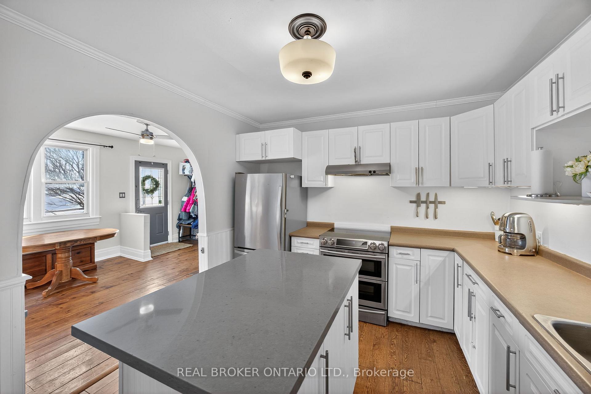 Photo 9 of 5520 County Road 90, Springwater, Rural Springwater — HOMEH
