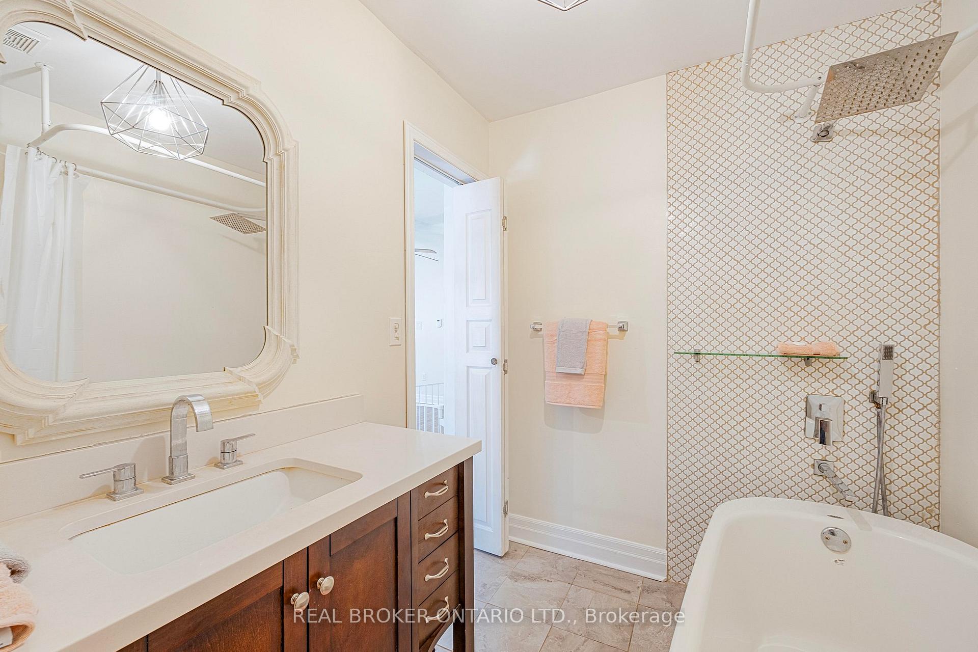Photo 14 of 5520 County Road 90, Springwater, Rural Springwater — HOMEH