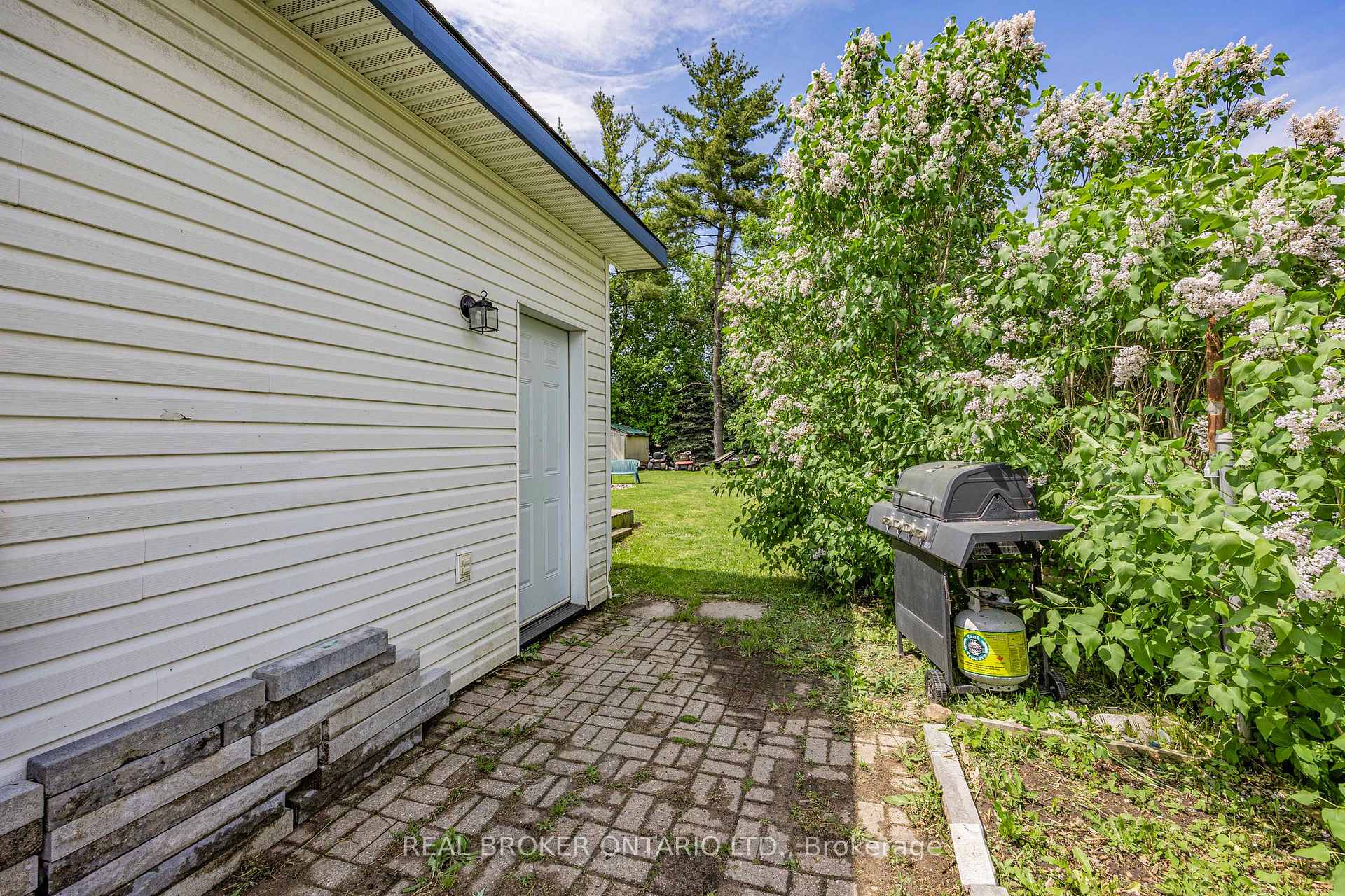 Photo 34 of 5520 County Road 90, Springwater, Rural Springwater — HOMEH