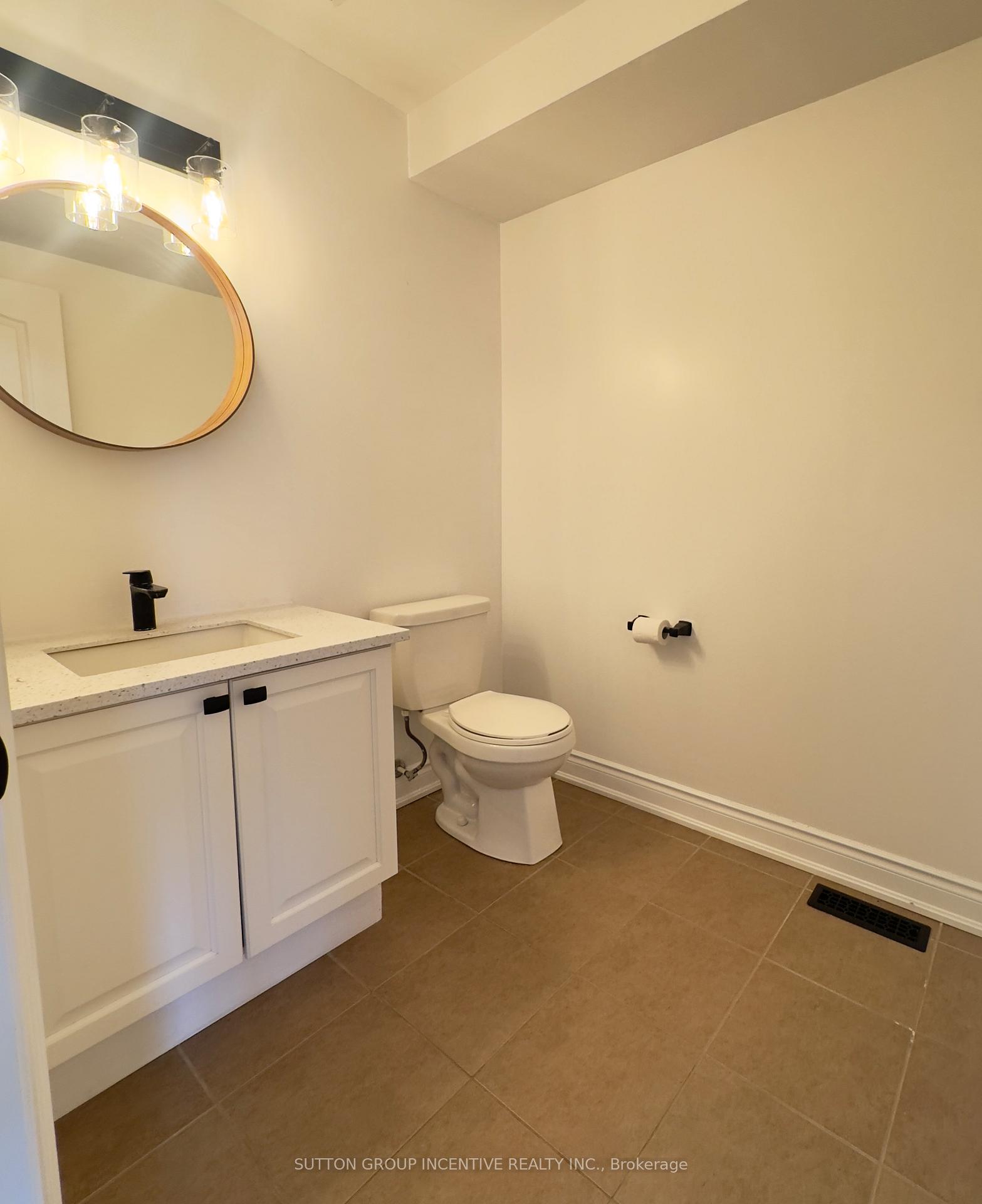 Photo 8 of Unit 5, 49 Ferndale Drive S, Barrie, Ardagh — HOMEH