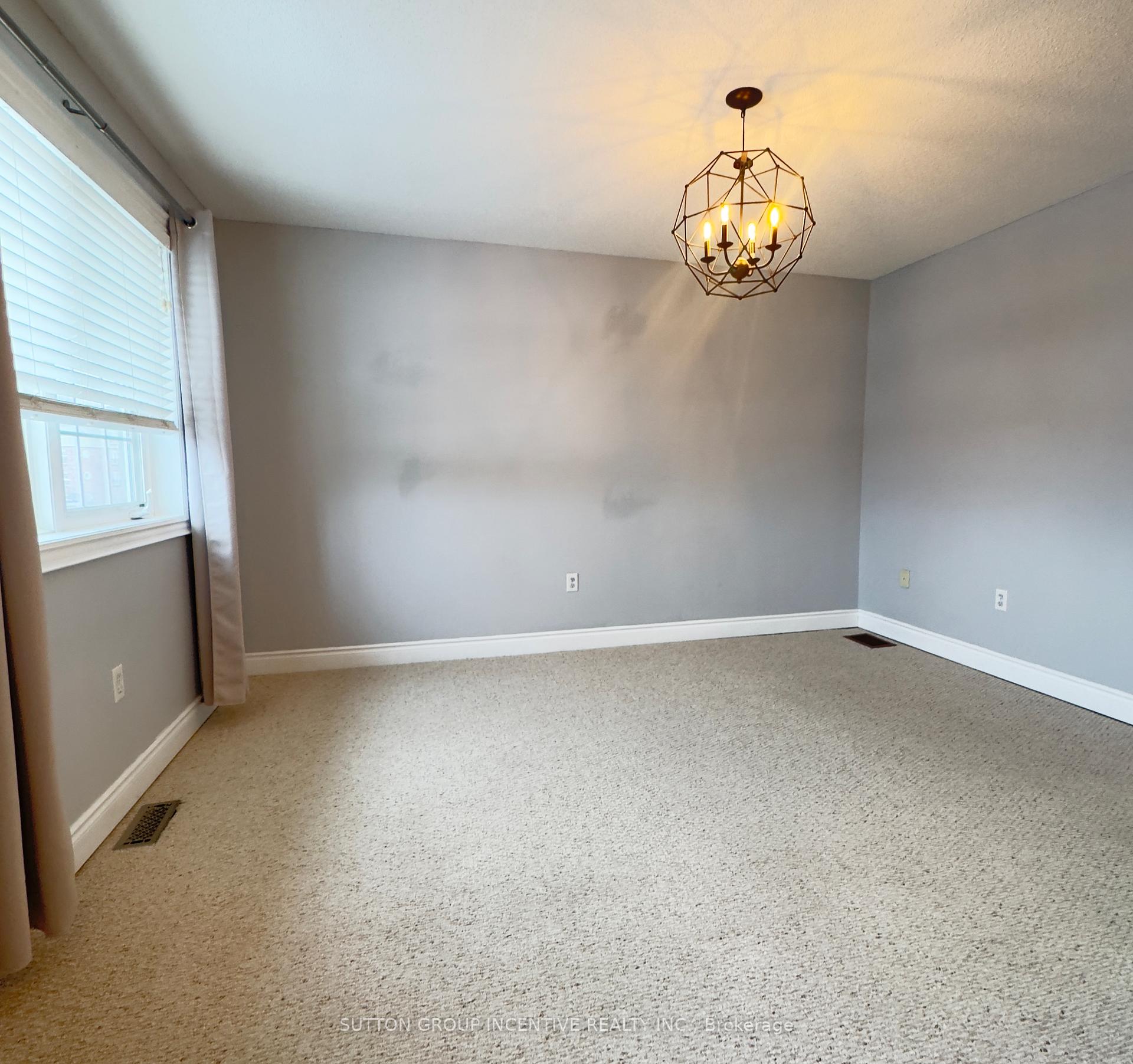 Photo 10 of Unit 5, 49 Ferndale Drive S, Barrie, Ardagh — HOMEH