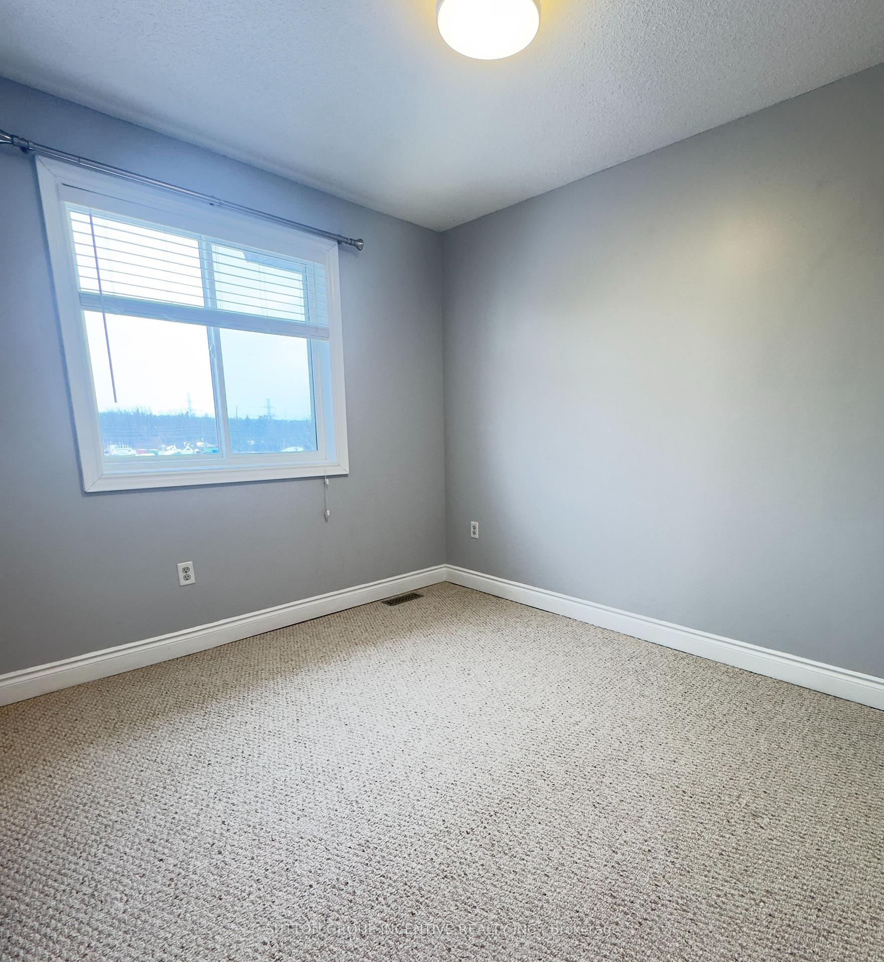 Photo 13 of Unit 5, 49 Ferndale Drive S, Barrie, Ardagh — HOMEH