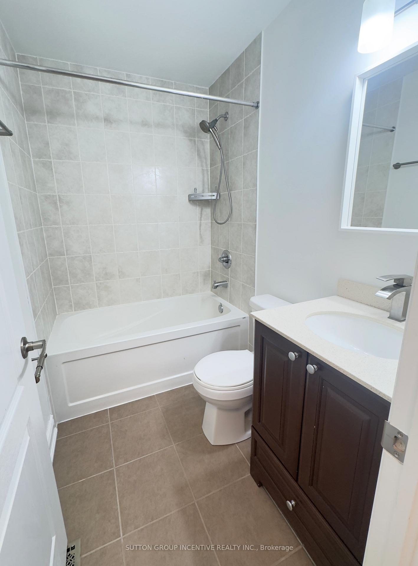 Photo 14 of Unit 5, 49 Ferndale Drive S, Barrie, Ardagh — HOMEH