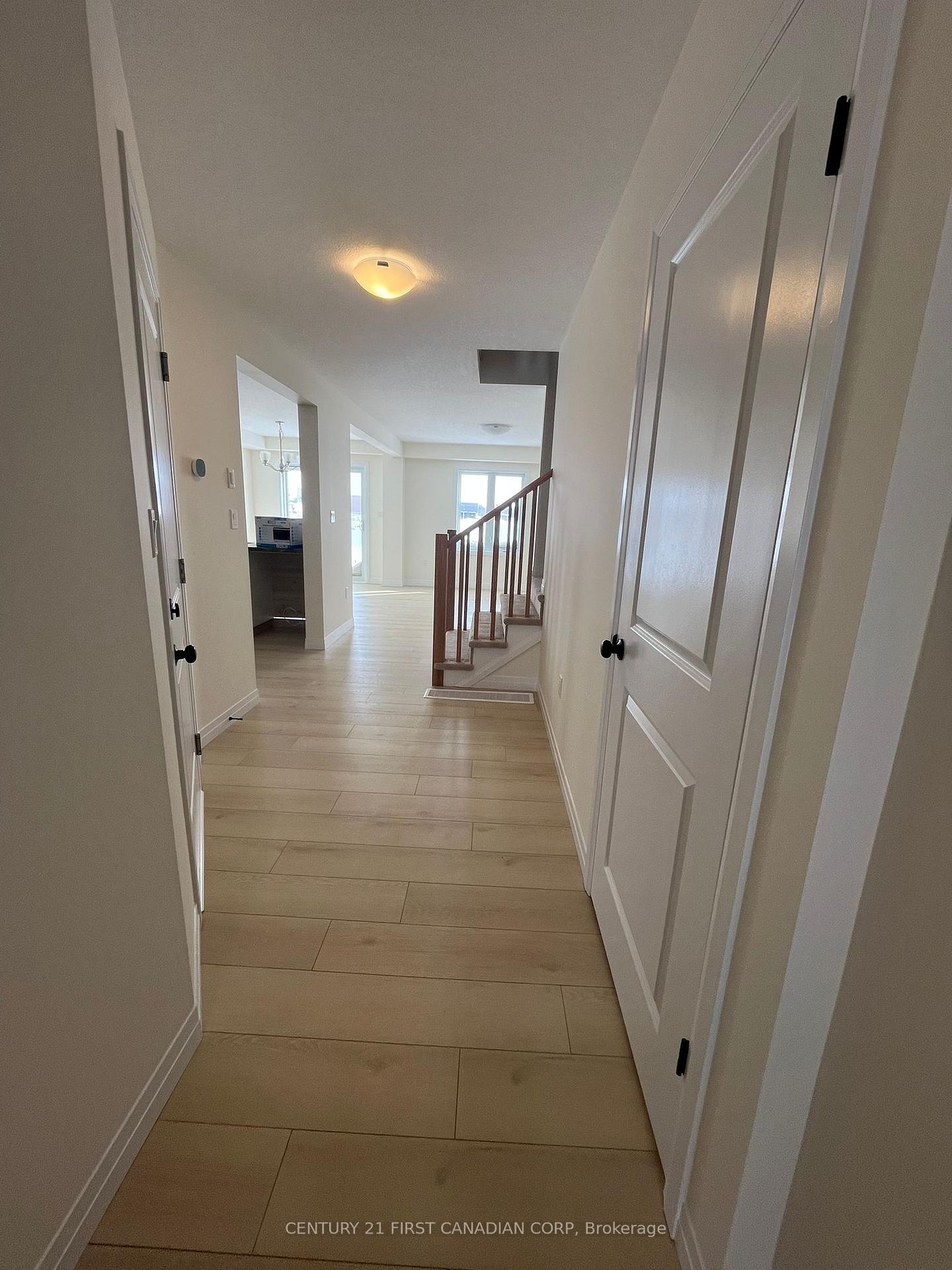 Photo 3 of 19 Becker Street, Stratford — HOMEH