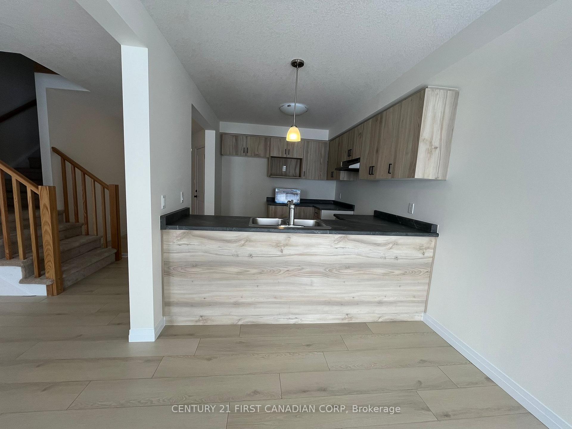 Photo 9 of 19 Becker Street, Stratford — HOMEH