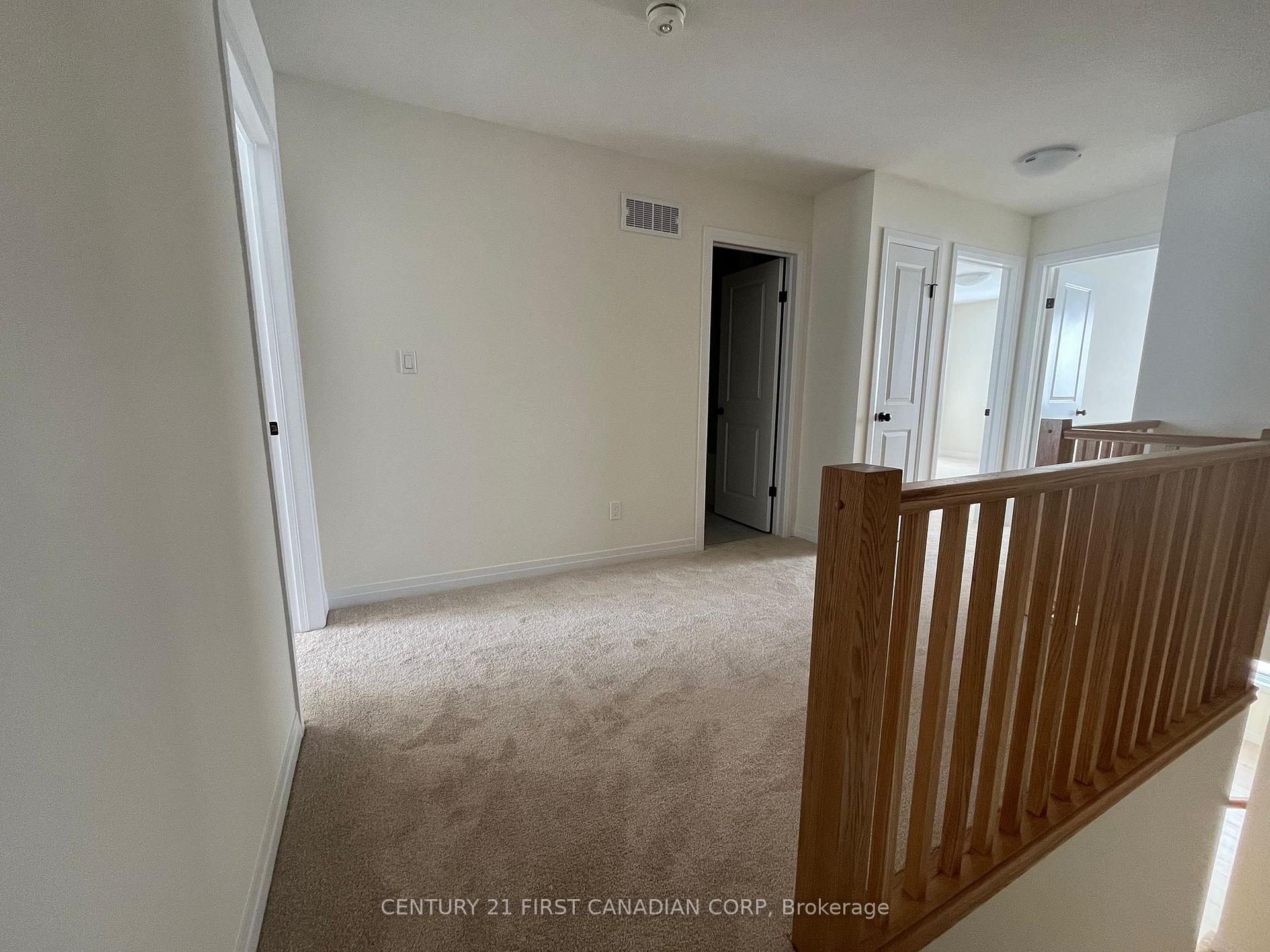 Photo 10 of 19 Becker Street, Stratford — HOMEH