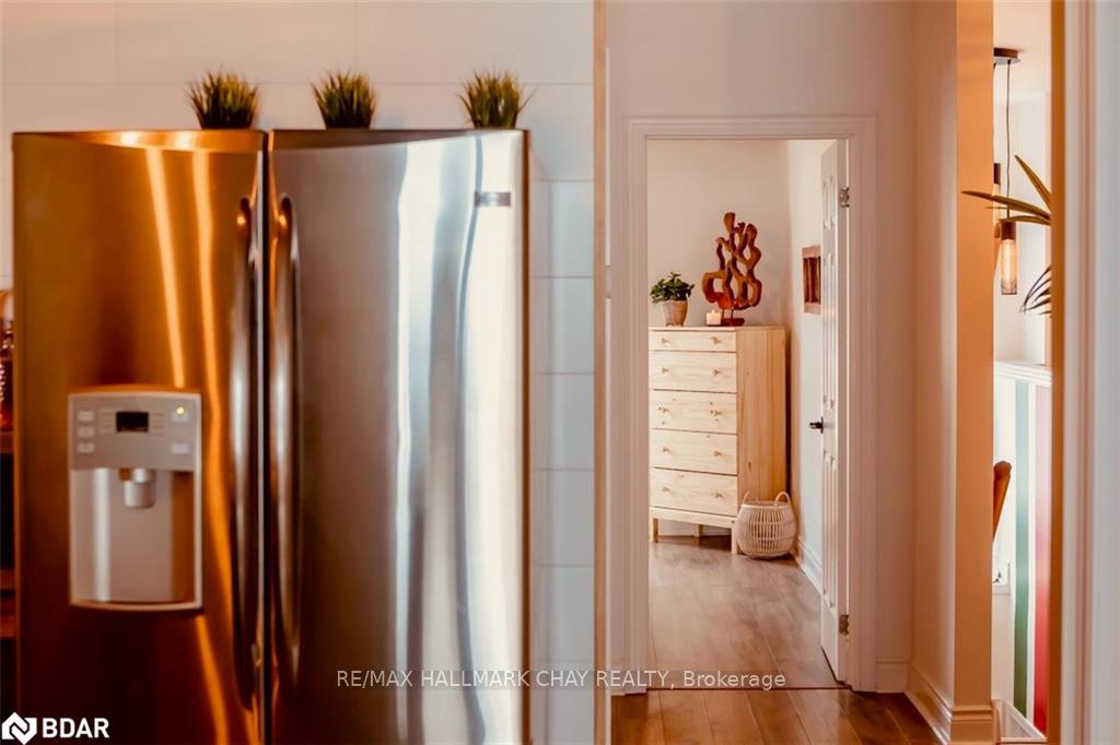 Photo 4 of 109 Revell Street, Gravenhurst, Muskoka (S) — HOMEH