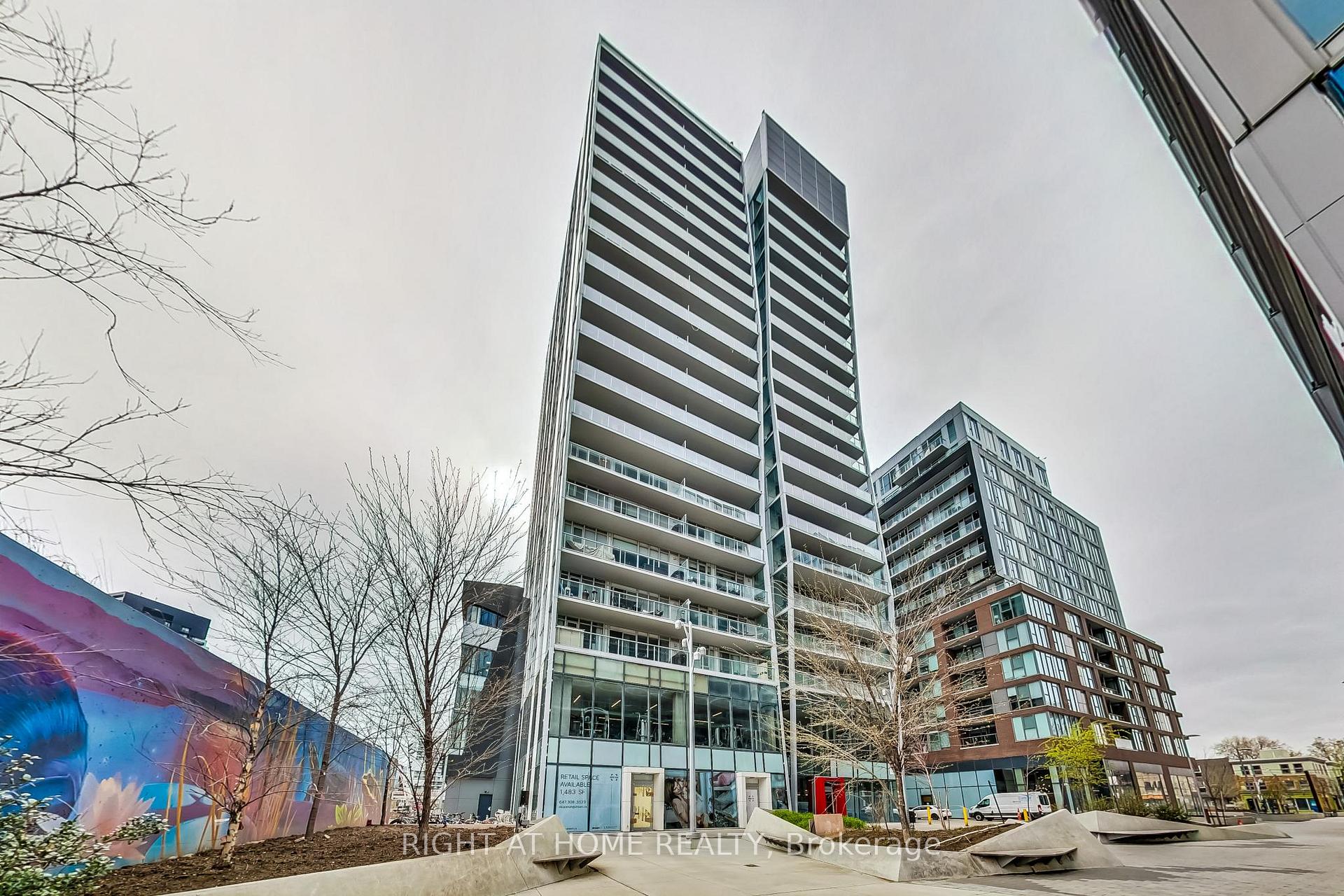 Front of Unit 621, 15 Baseball Place