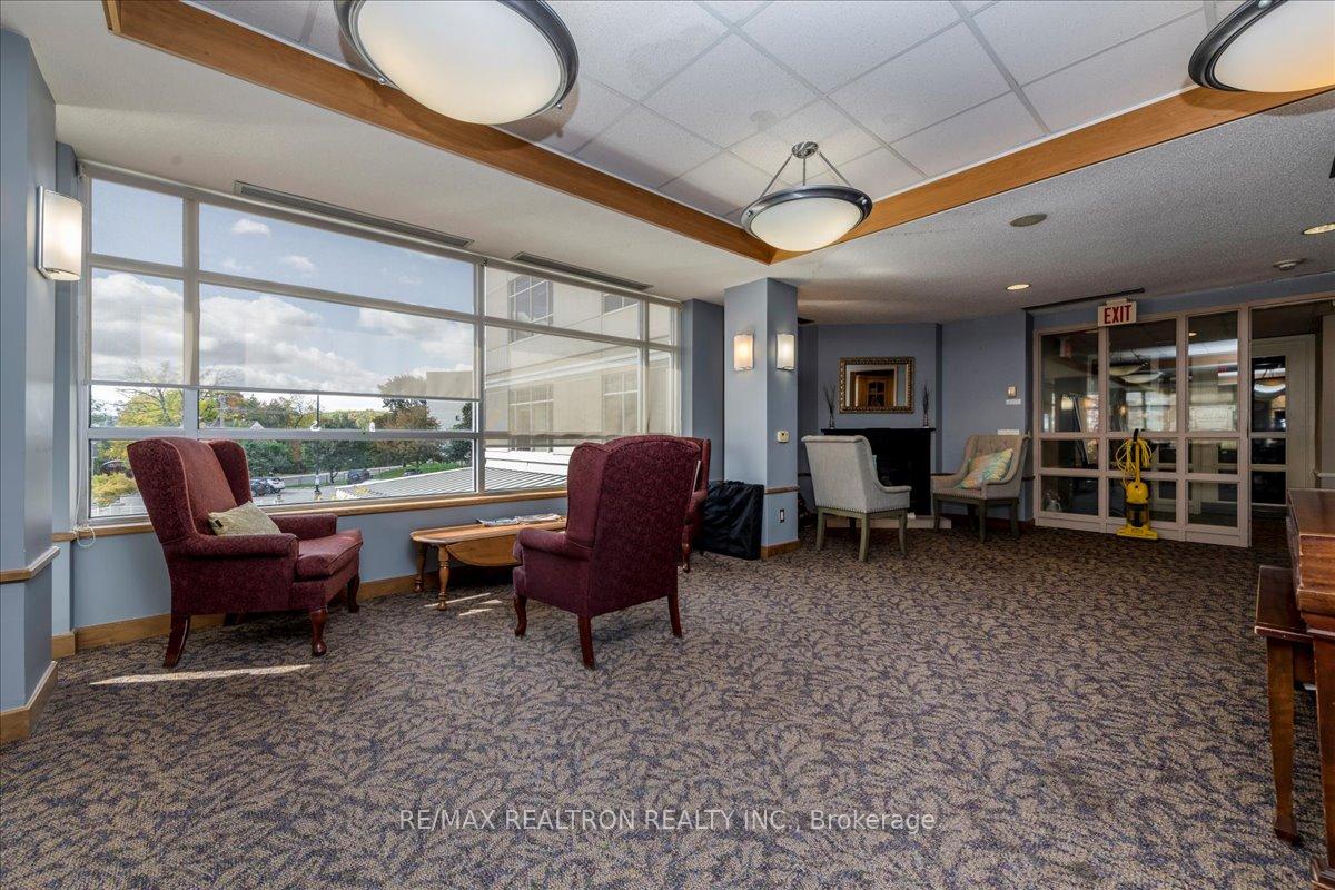 Photo 3 of Unit 48, 74 Ross Street, Barrie, Queen's Park — HOMEH