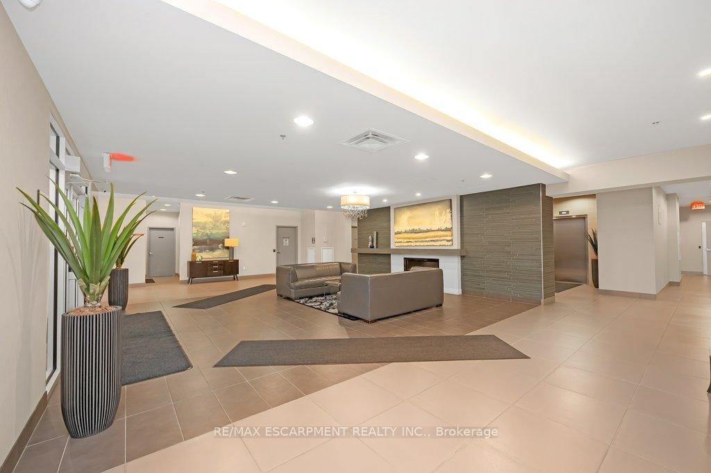 Photo 3 of Unit 302, 90 Charlton Avenue W, Hamilton, Durand — HOMEH