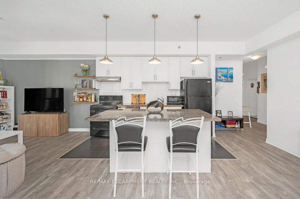 Photo 6 of Unit 302, 90 Charlton Avenue W, Hamilton, Durand — HOMEH