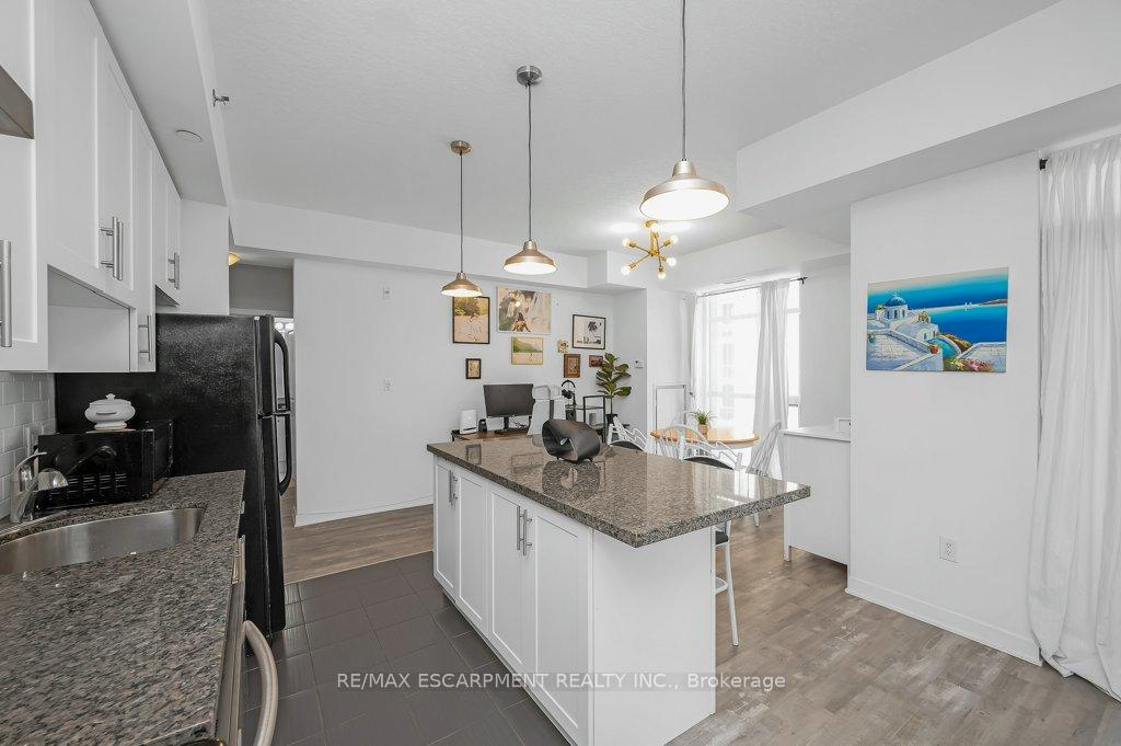 Photo 9 of Unit 302, 90 Charlton Avenue W, Hamilton, Durand — HOMEH