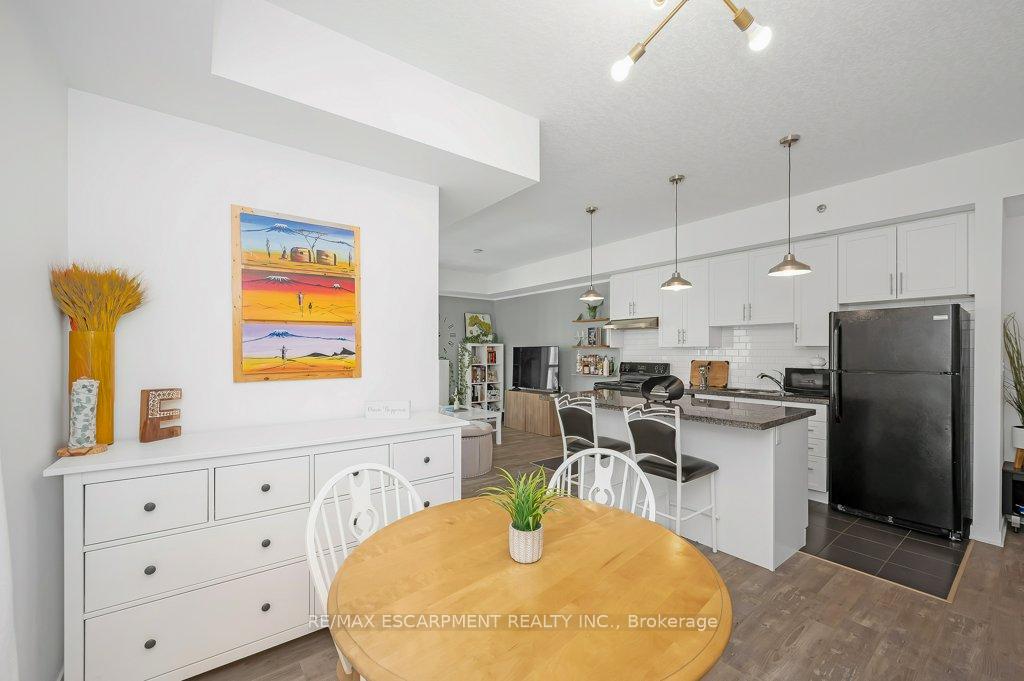 Photo 11 of Unit 302, 90 Charlton Avenue W, Hamilton, Durand — HOMEH