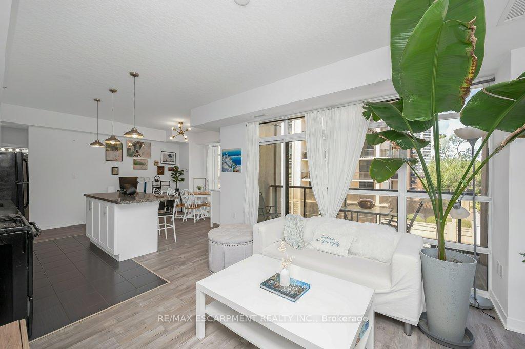 Photo 13 of Unit 302, 90 Charlton Avenue W, Hamilton, Durand — HOMEH