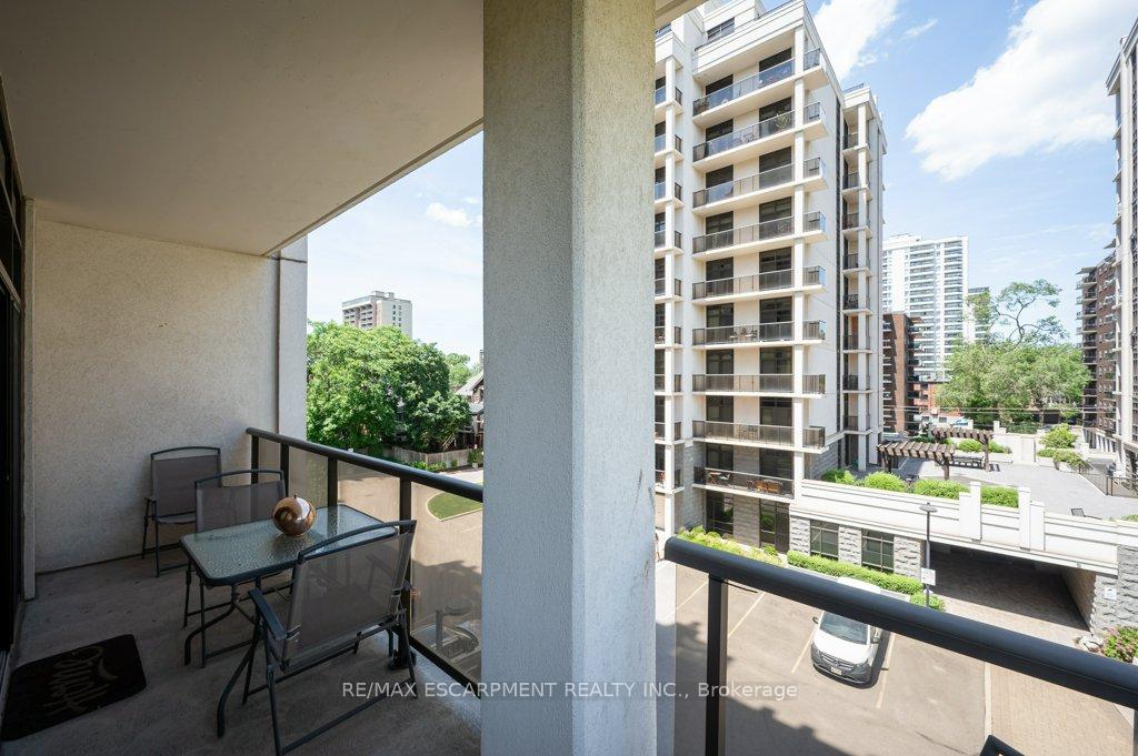 Photo 21 of Unit 302, 90 Charlton Avenue W, Hamilton, Durand — HOMEH