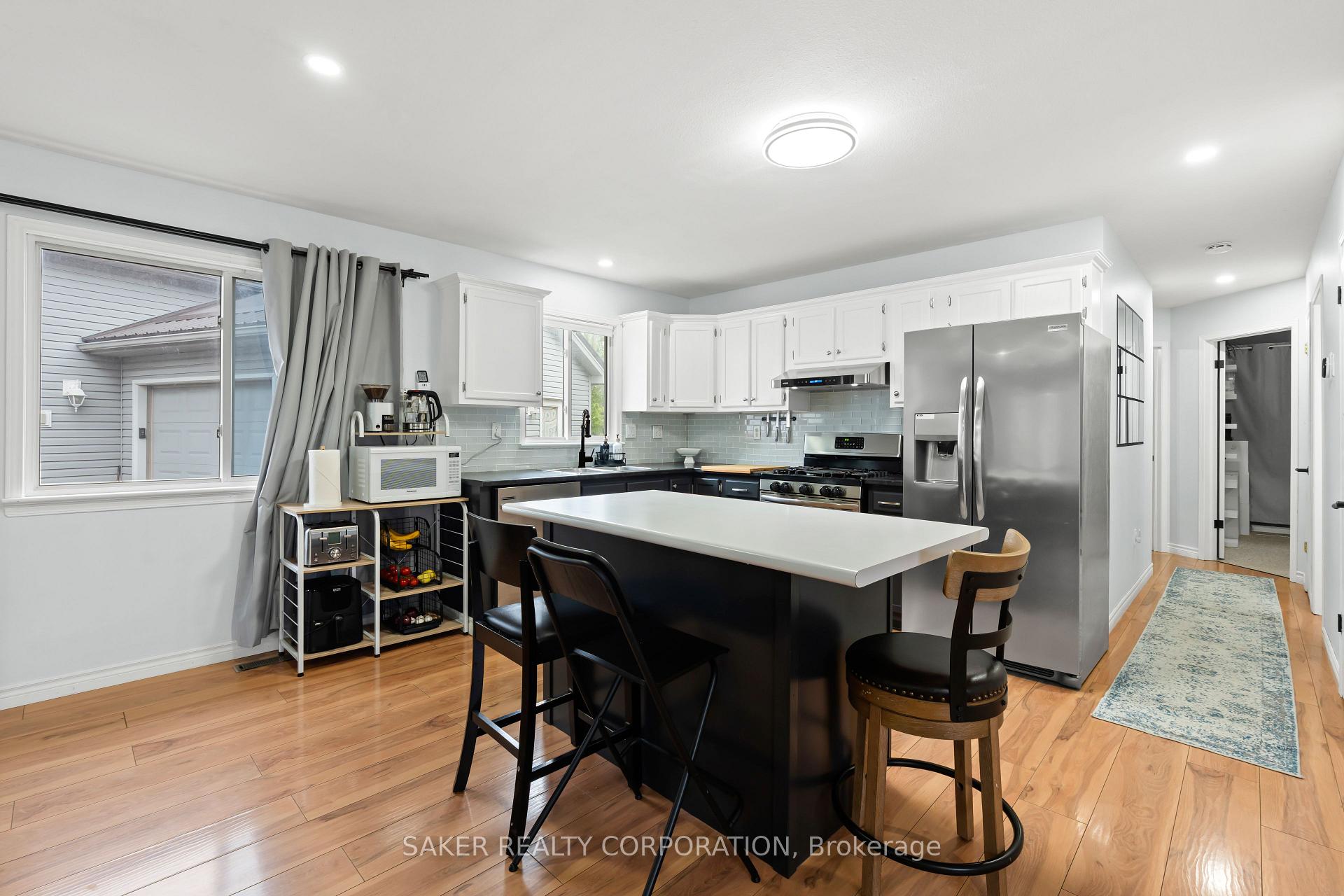 Photo 15 of 21 Erin Court, Aylmer — HOMEH