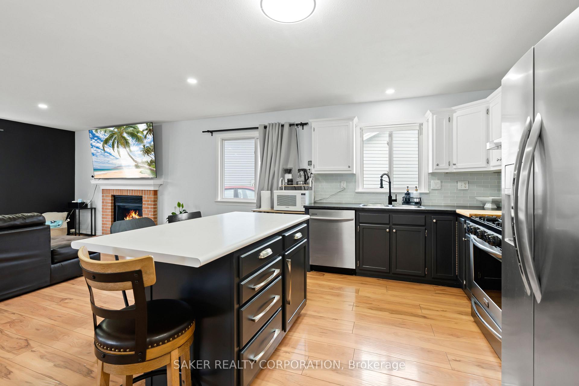 Photo 16 of 21 Erin Court, Aylmer — HOMEH
