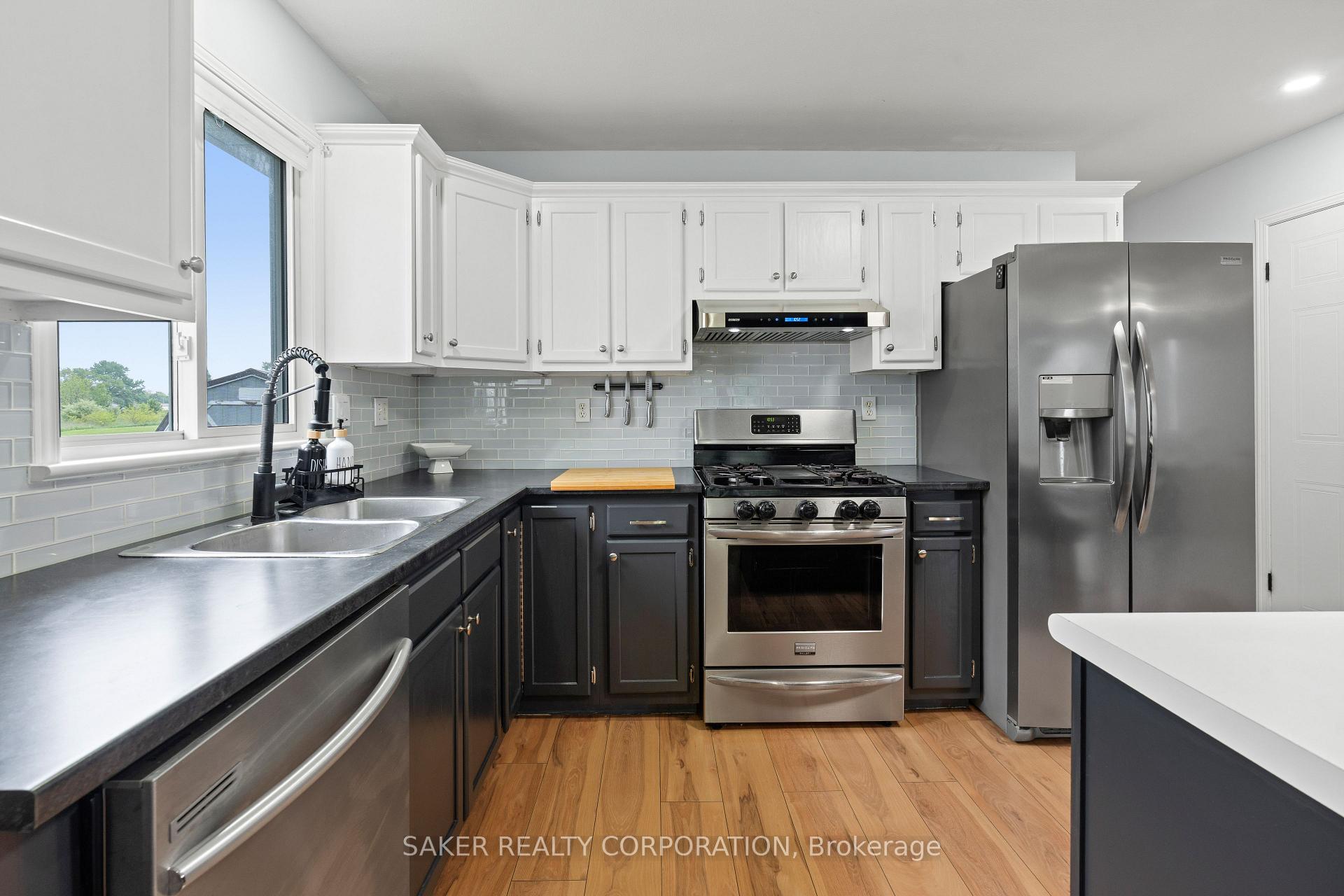 Photo 17 of 21 Erin Court, Aylmer — HOMEH