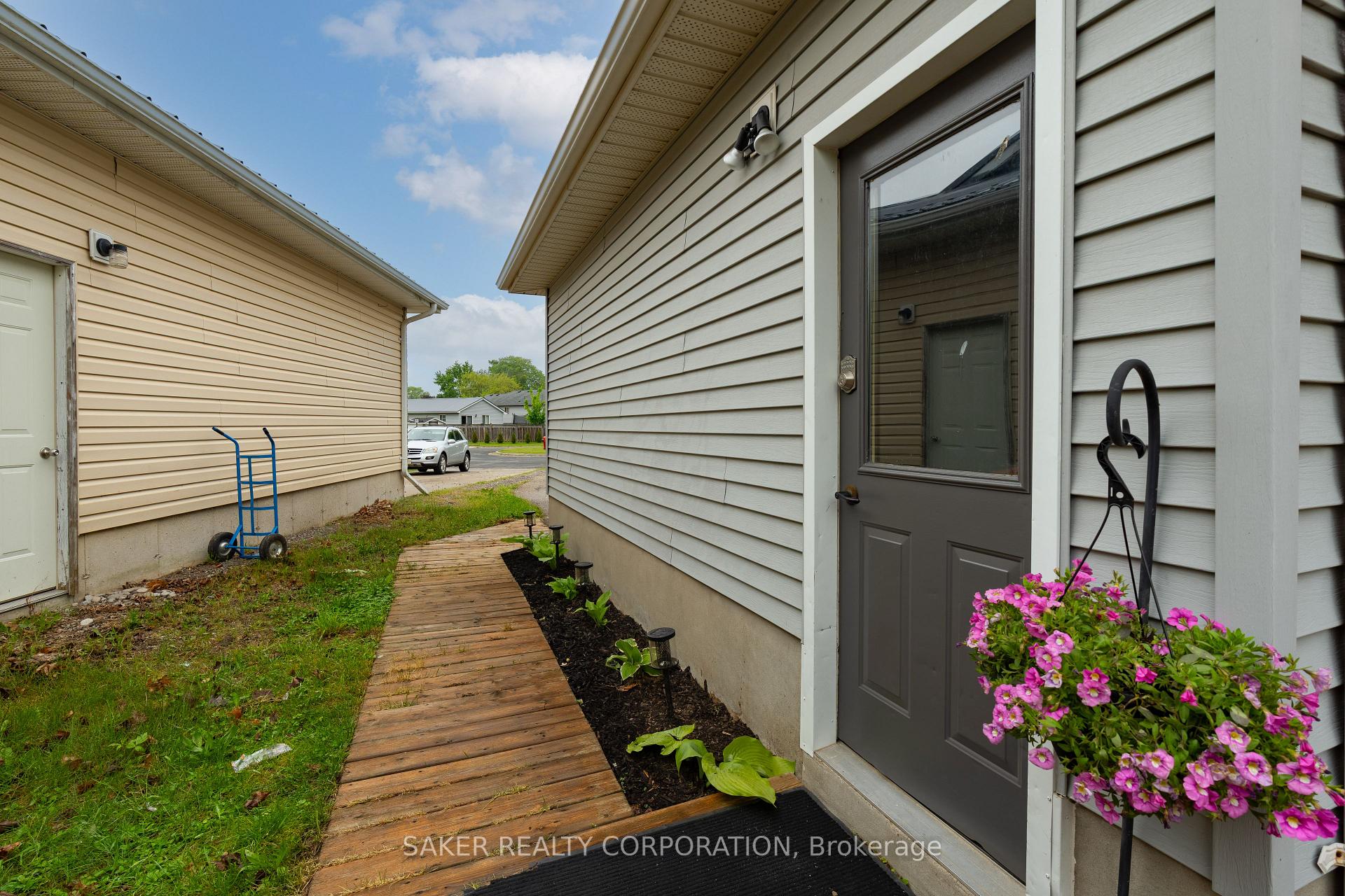 Photo 34 of 21 Erin Court, Aylmer — HOMEH