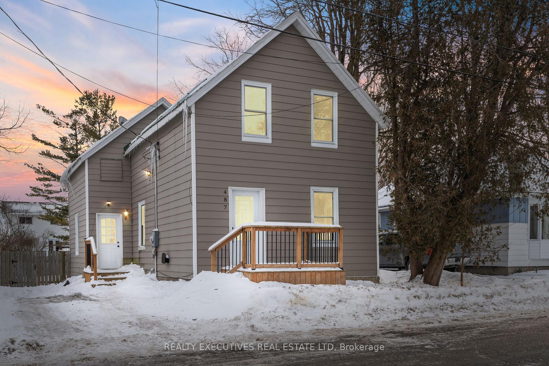 Photo 1 of 487 Clarence Street, North Dundas, Winchester — HOMEH