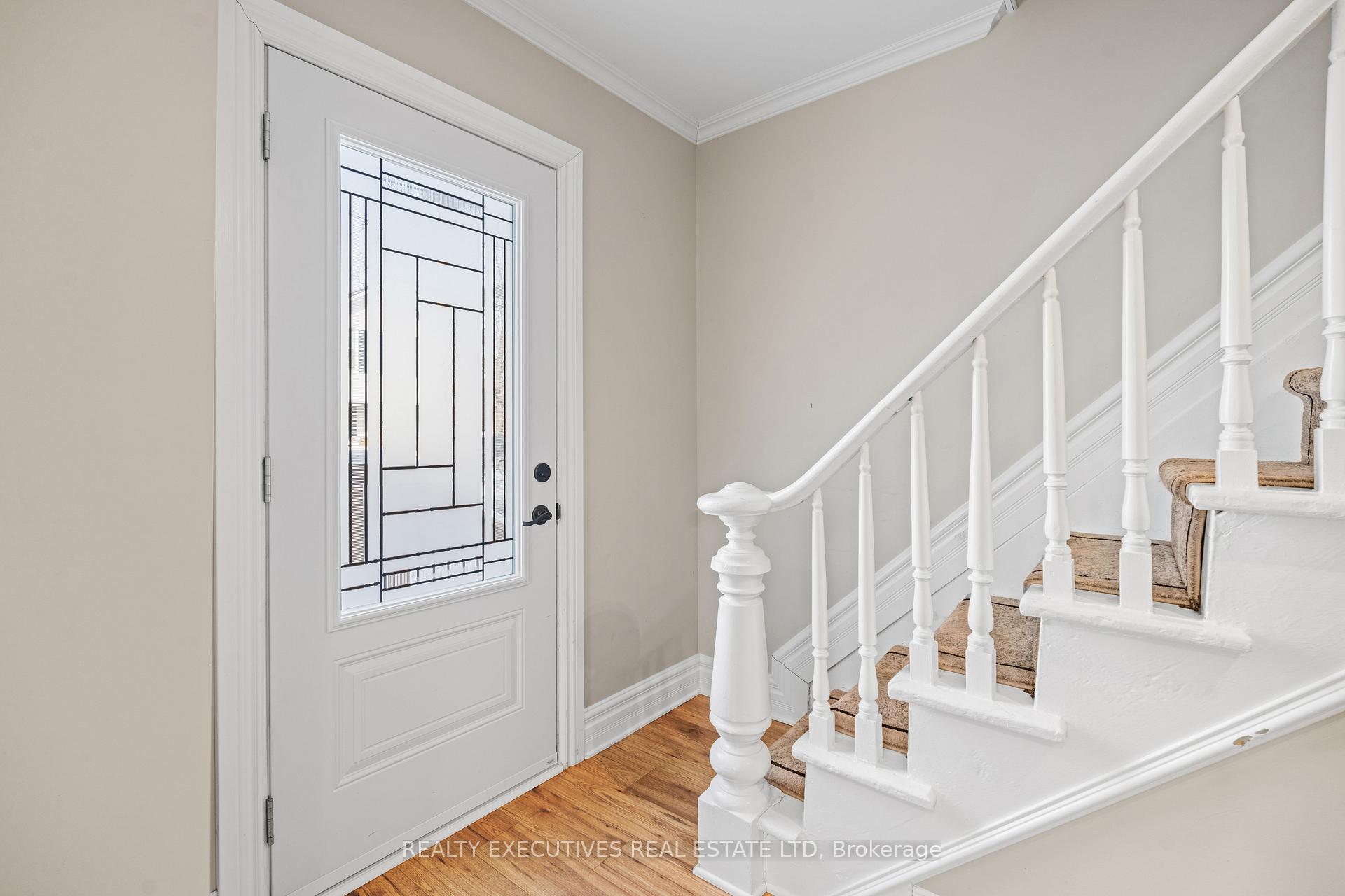 Photo 17 of 487 Clarence Street, North Dundas, Winchester — HOMEH