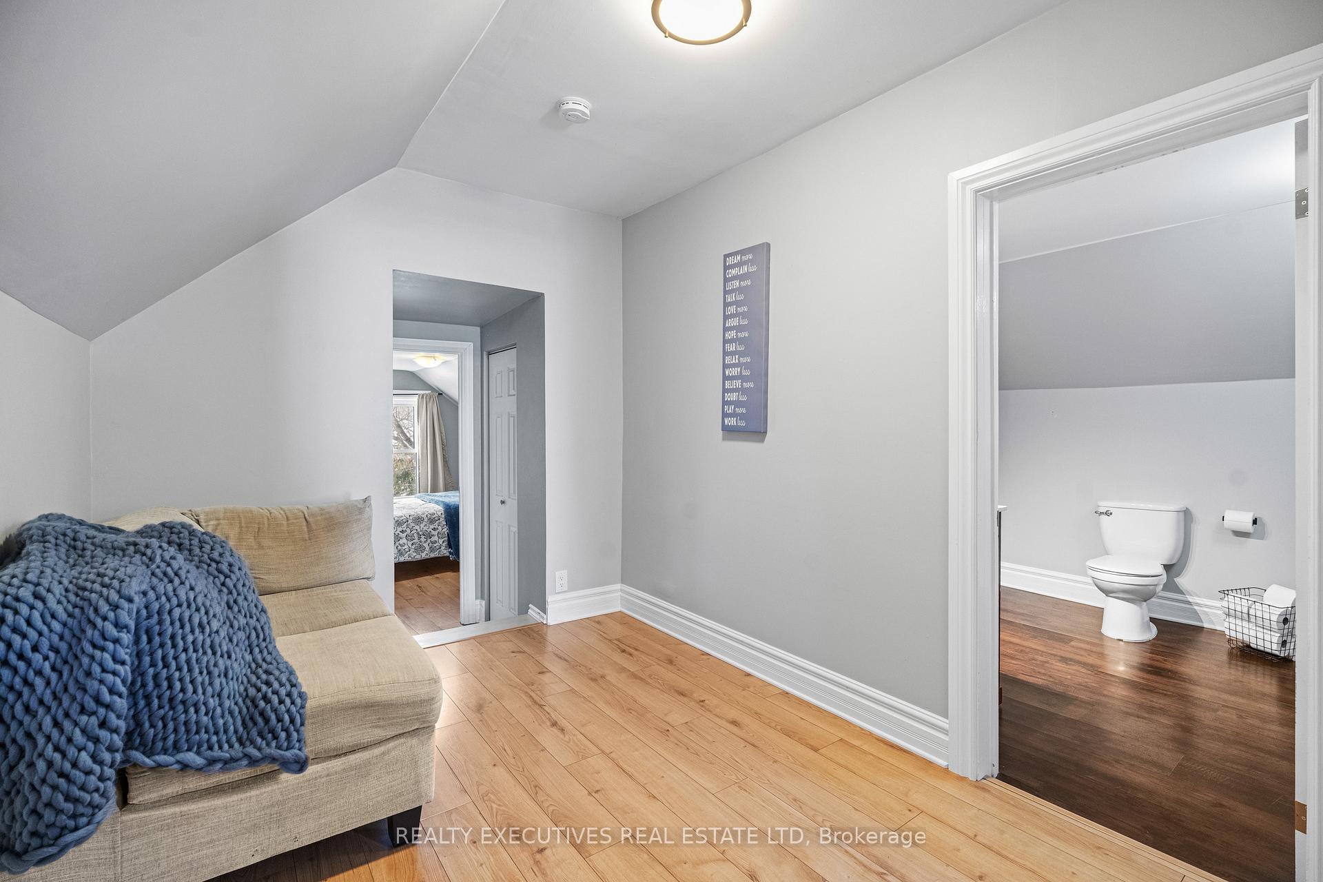 Photo 25 of 487 Clarence Street, North Dundas, Winchester — HOMEH