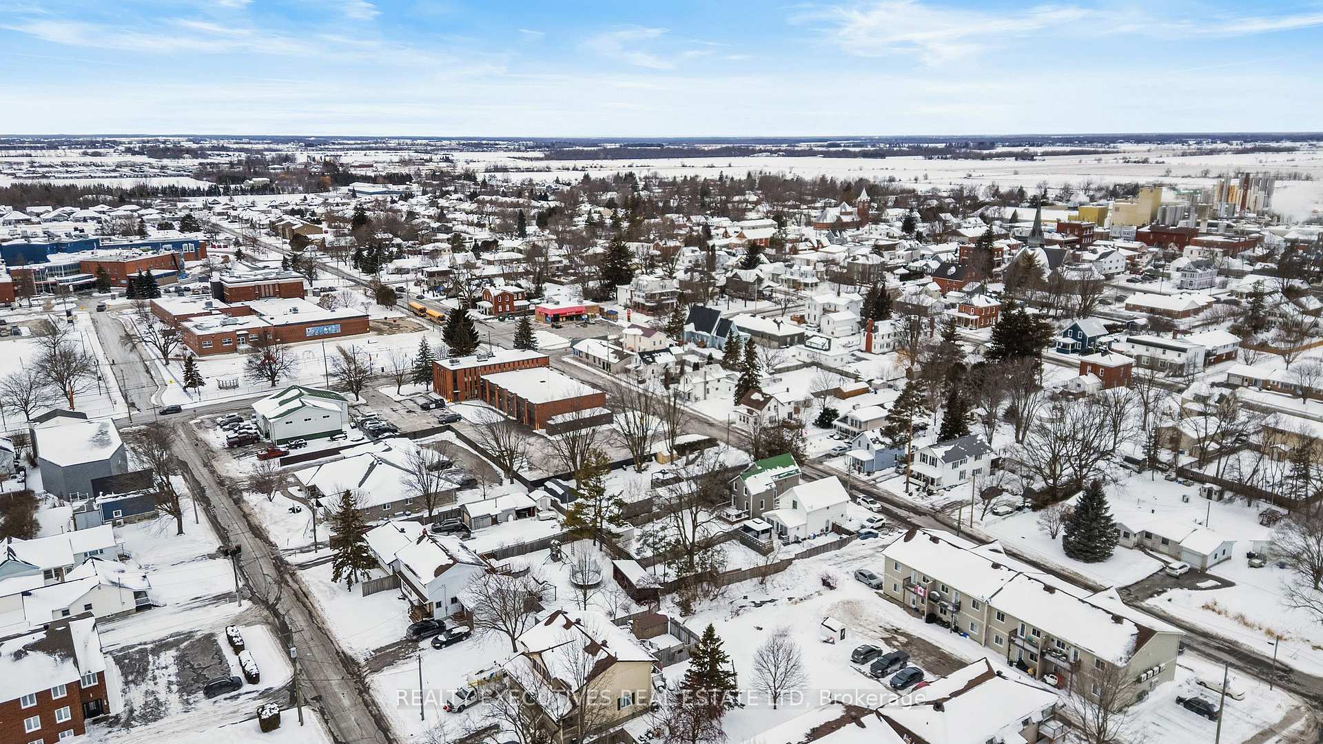 Photo 41 of 487 Clarence Street, North Dundas, Winchester — HOMEH