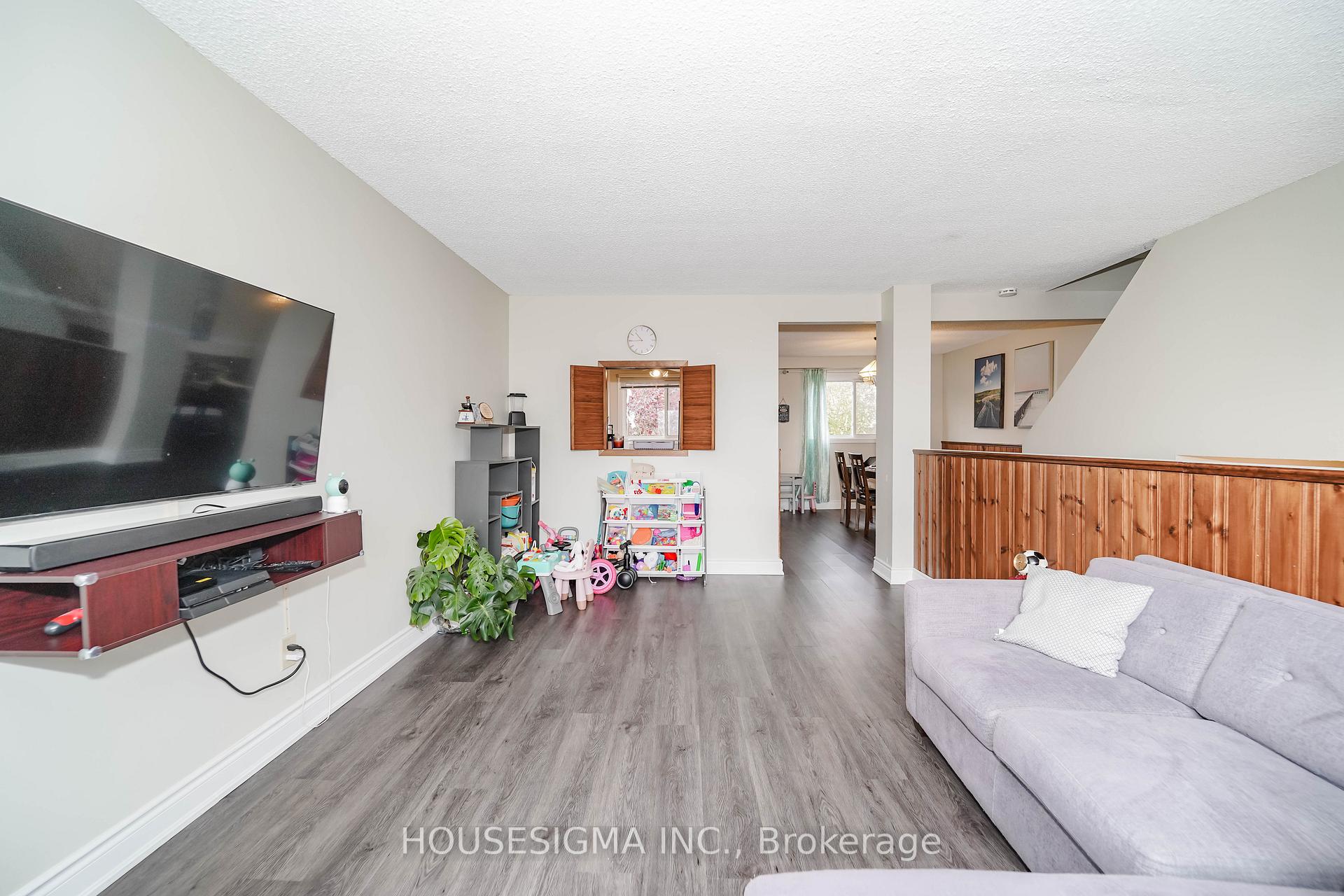 Photo 9 of Unit 31, 321 Blackthorn Street, Oshawa, Eastdale — HOMEH