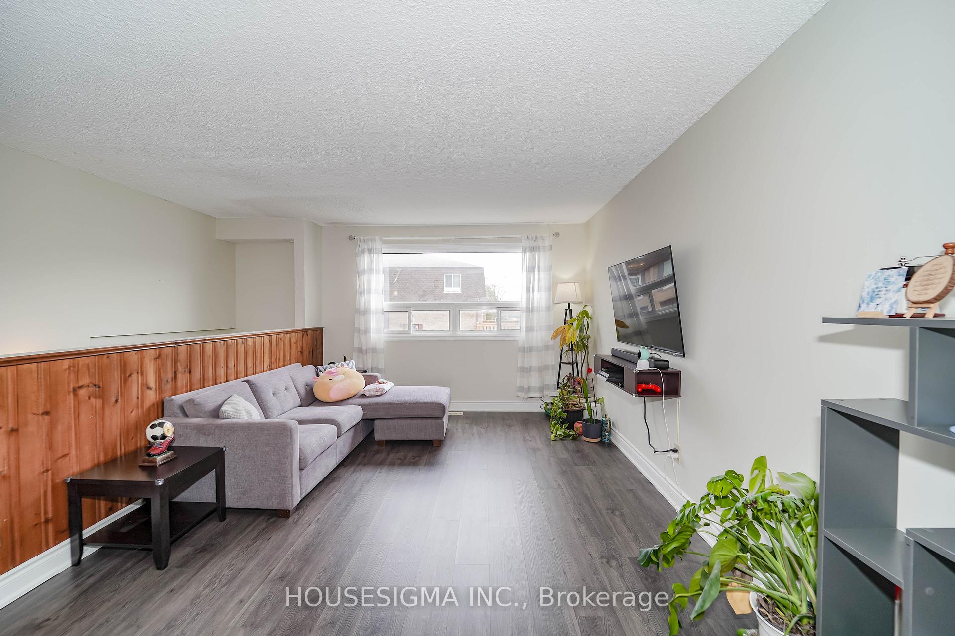 Photo 10 of Unit 31, 321 Blackthorn Street, Oshawa, Eastdale — HOMEH